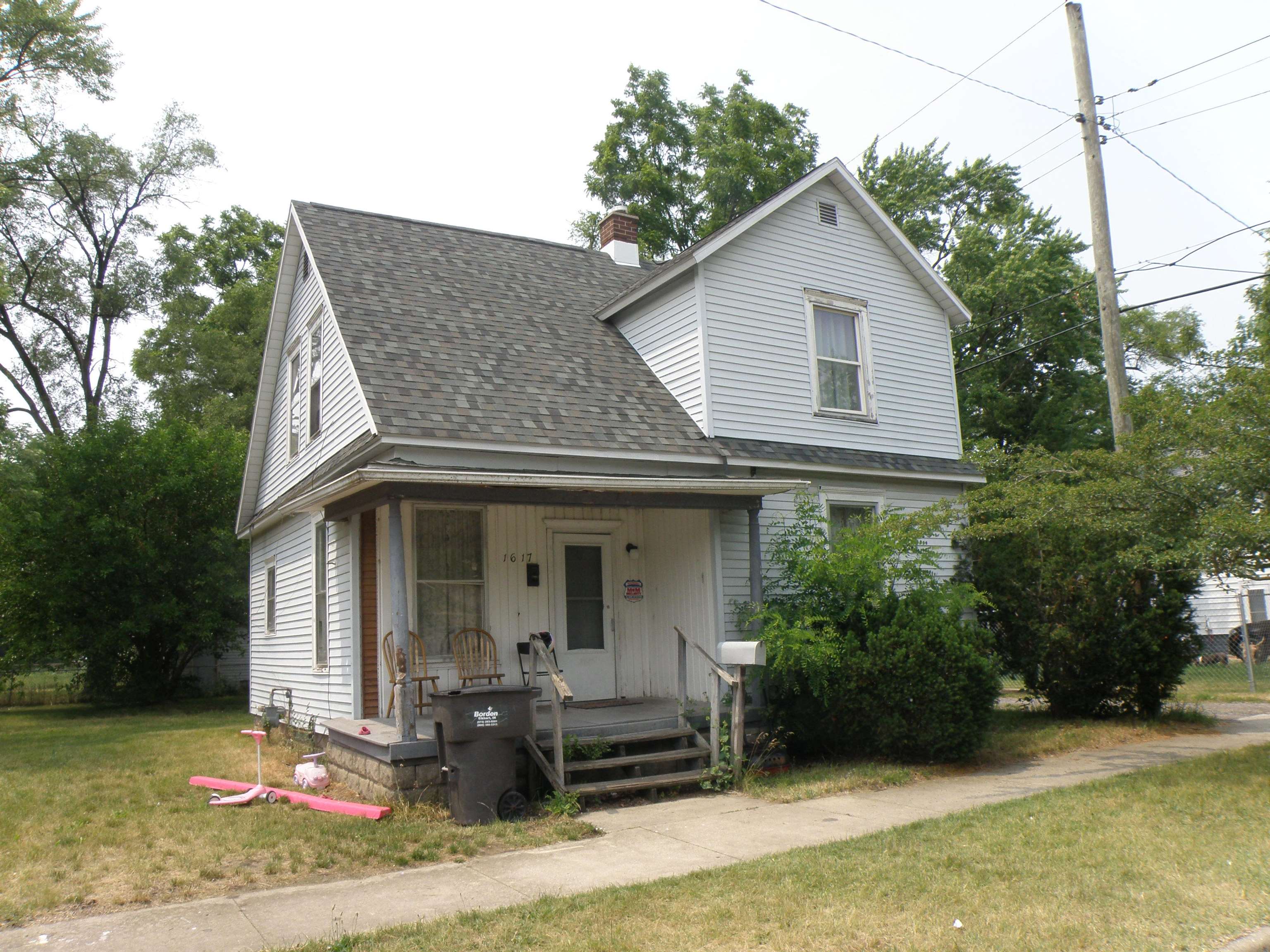 1617 Eighth