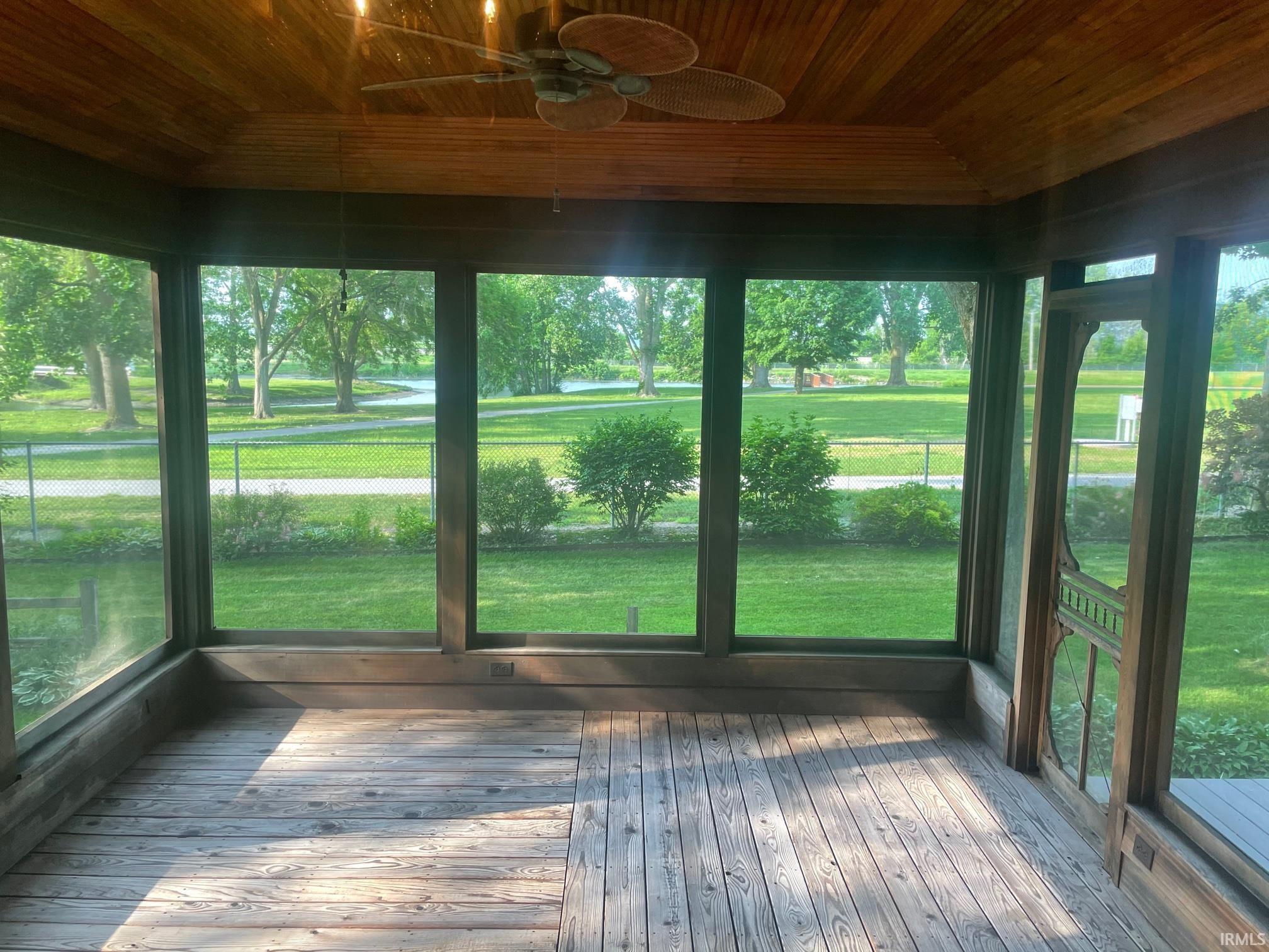 250 Woodland