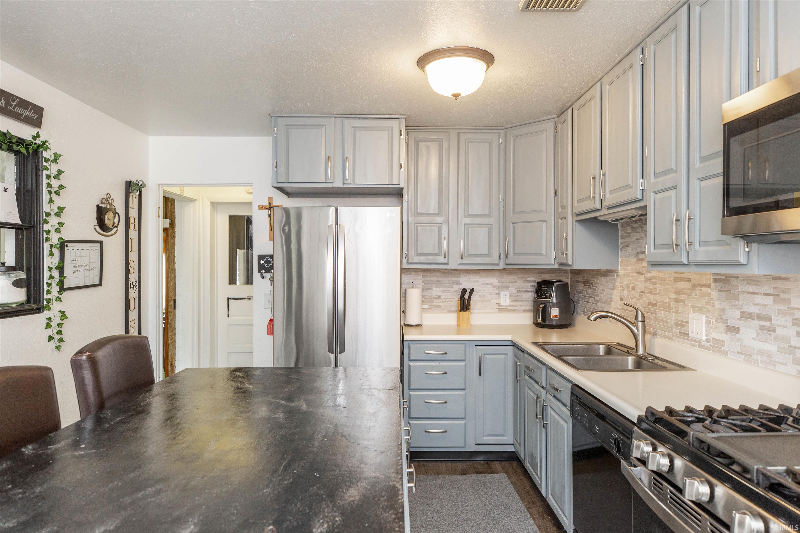 50725 Parian