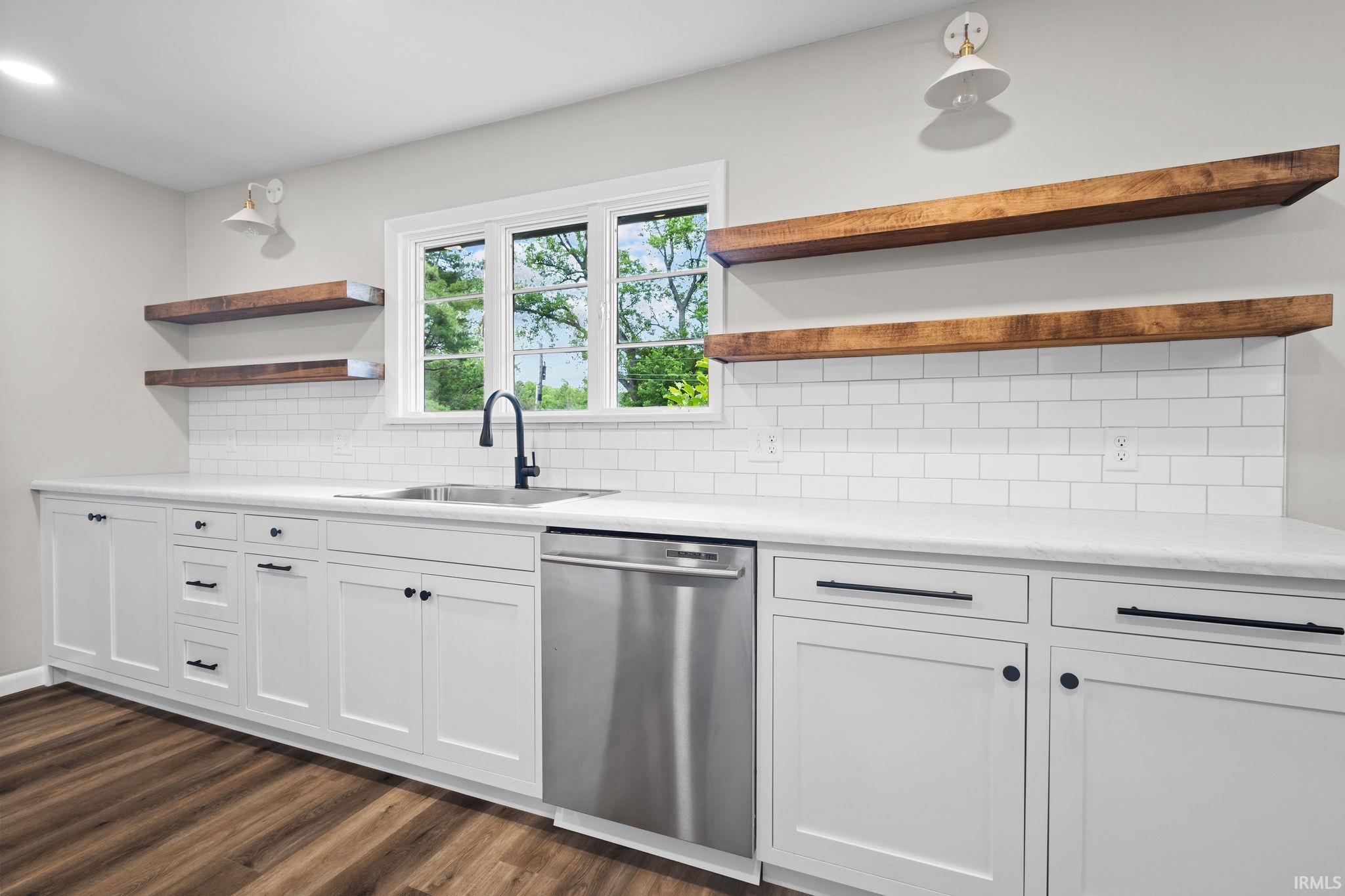 3003 Grandview