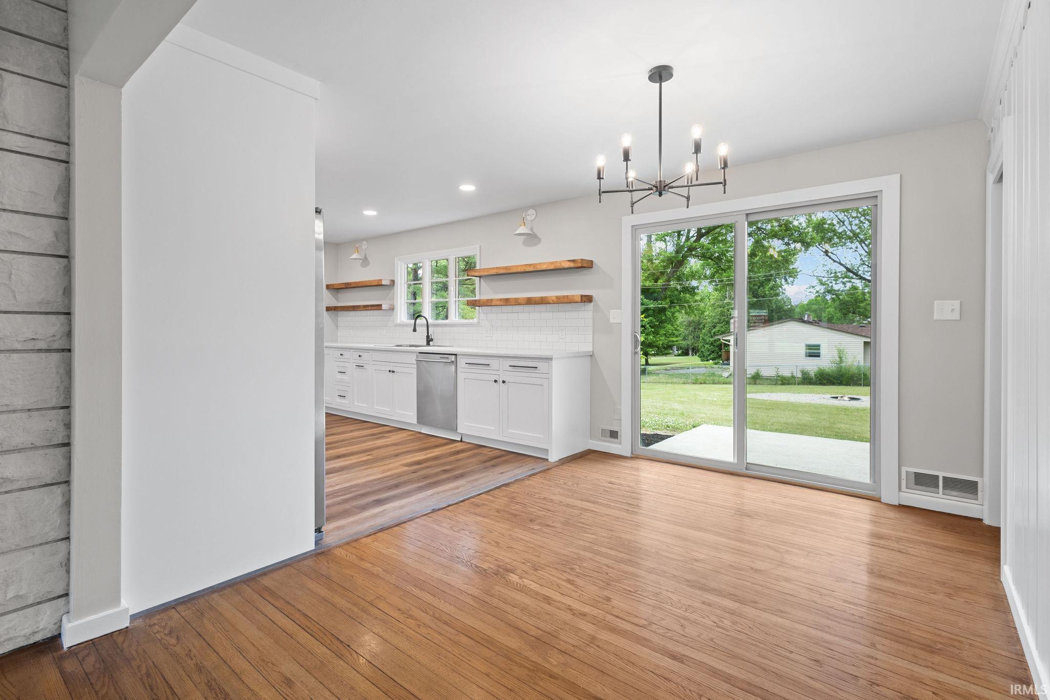 3003 Grandview