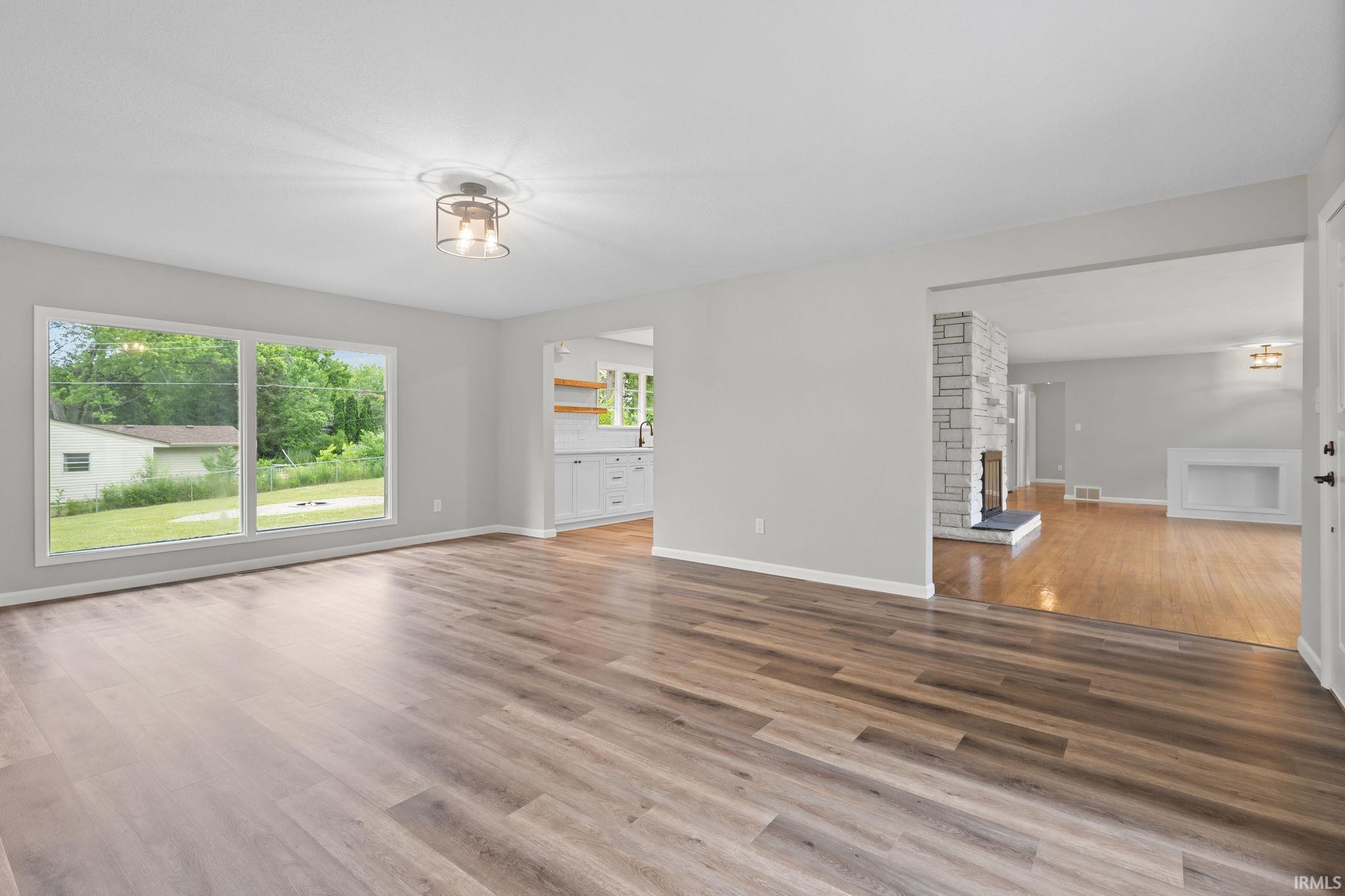 3003 Grandview