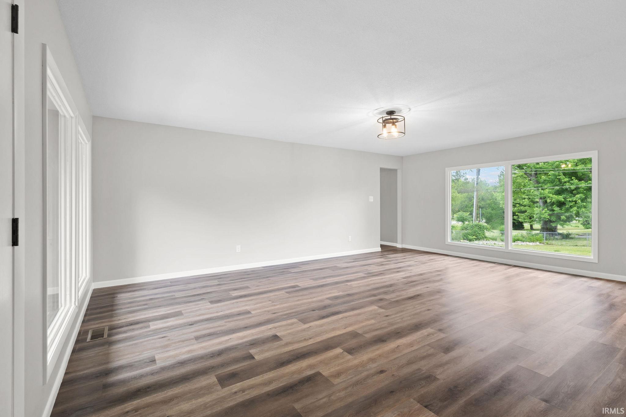 3003 Grandview