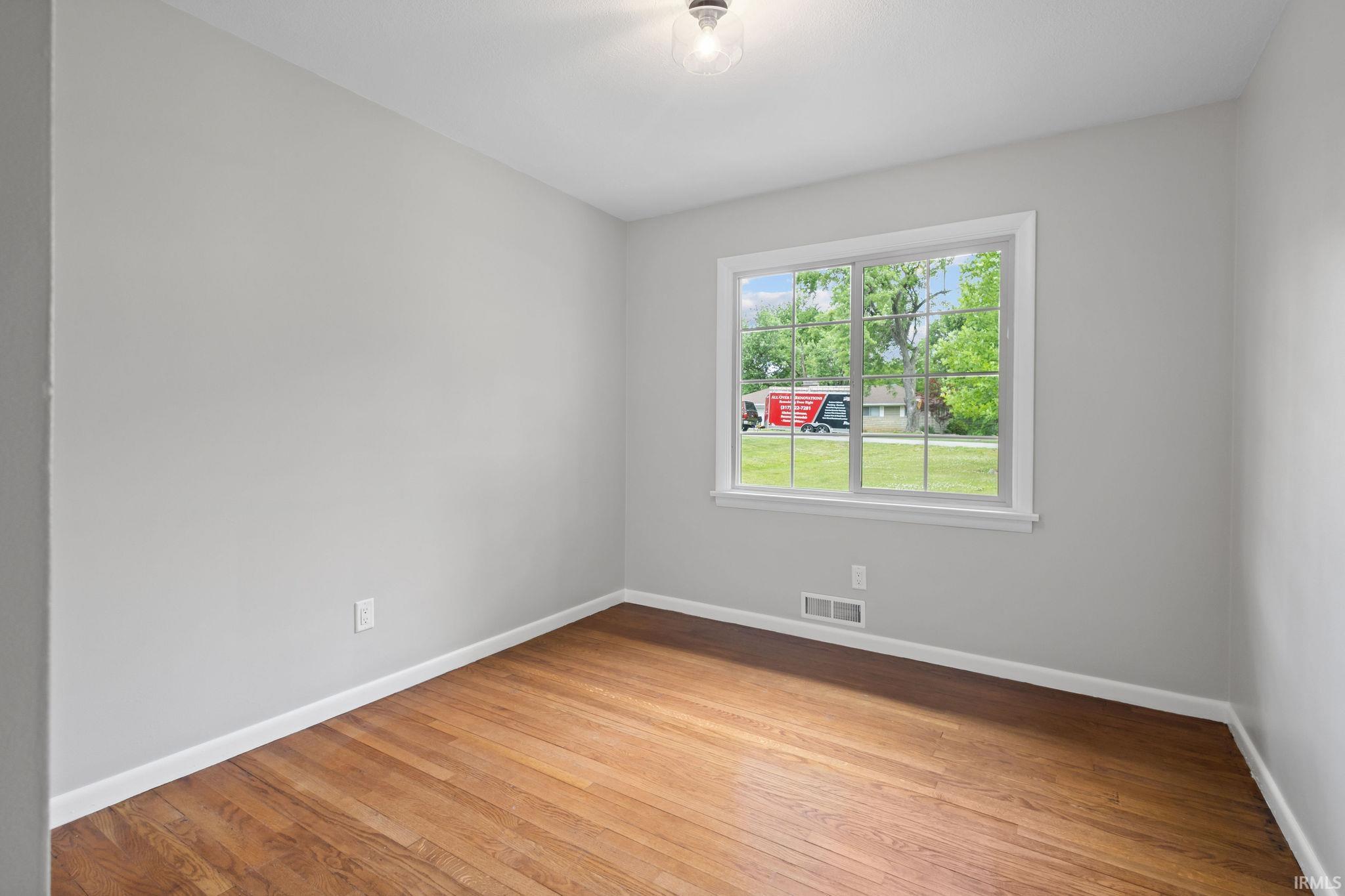 3003 Grandview