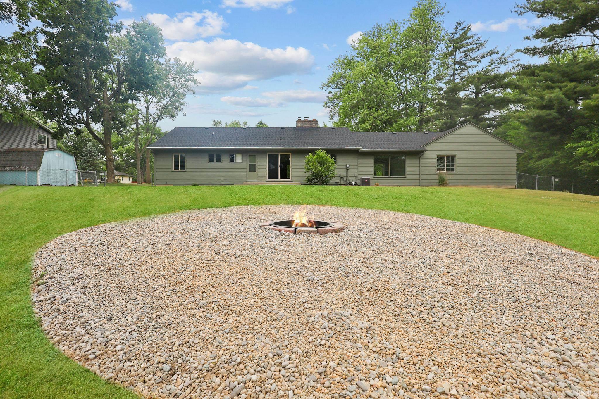 3003 Grandview