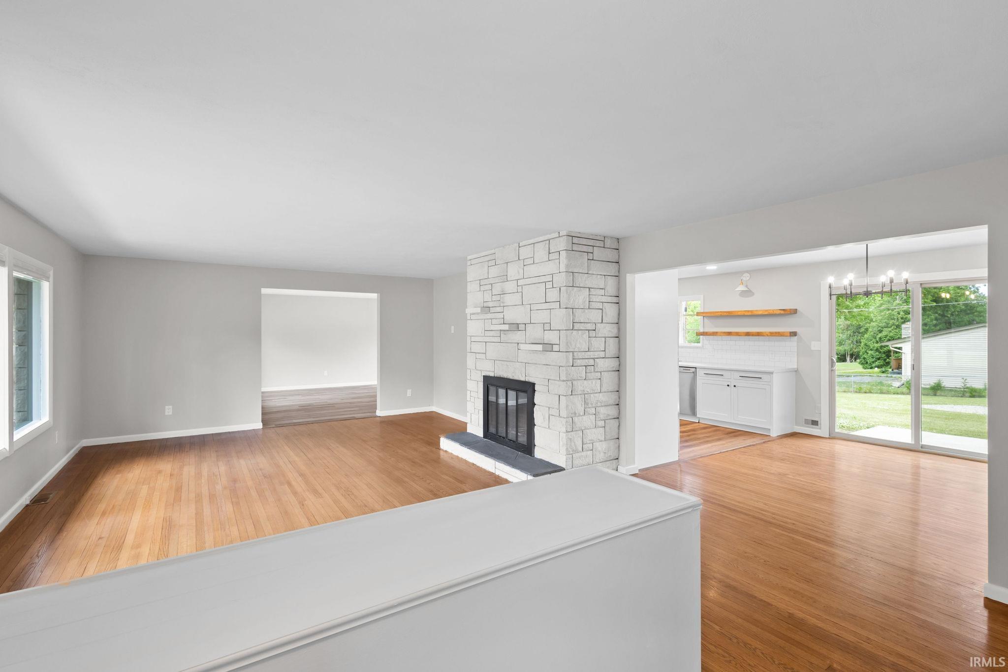3003 Grandview