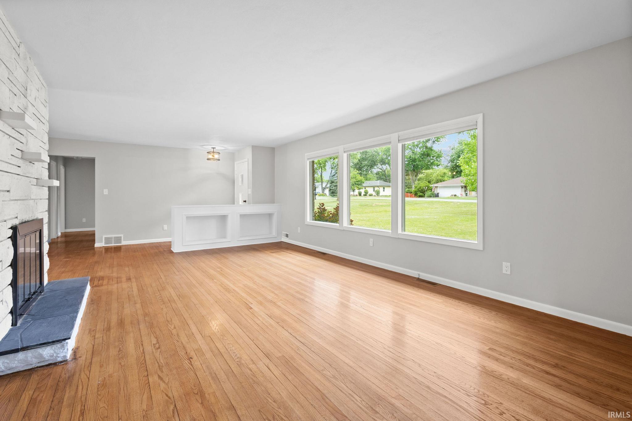 3003 Grandview