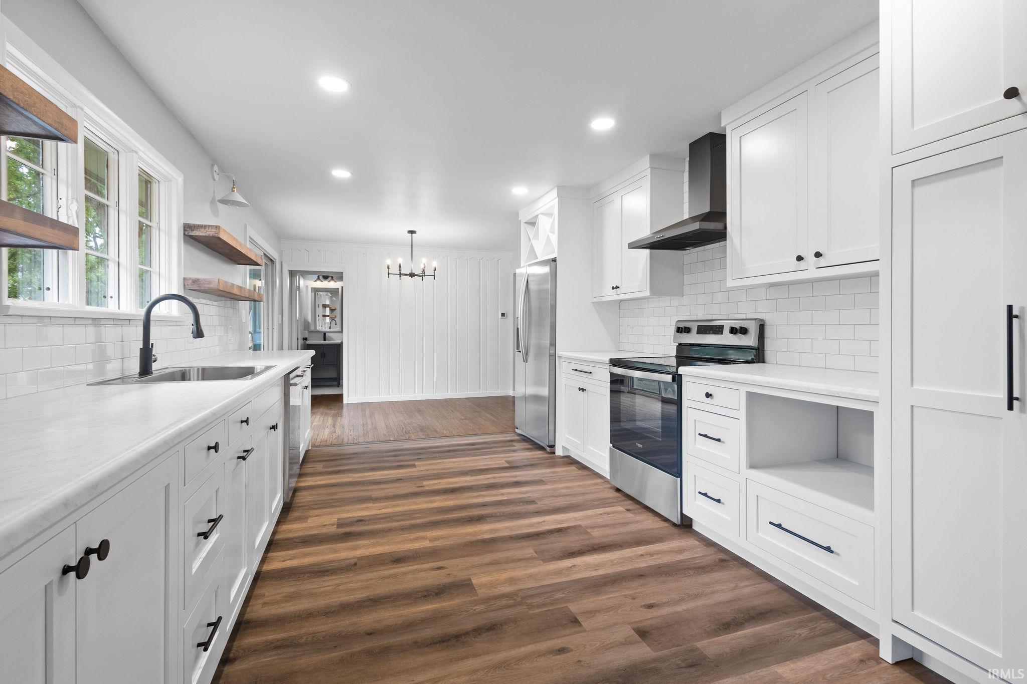 3003 Grandview
