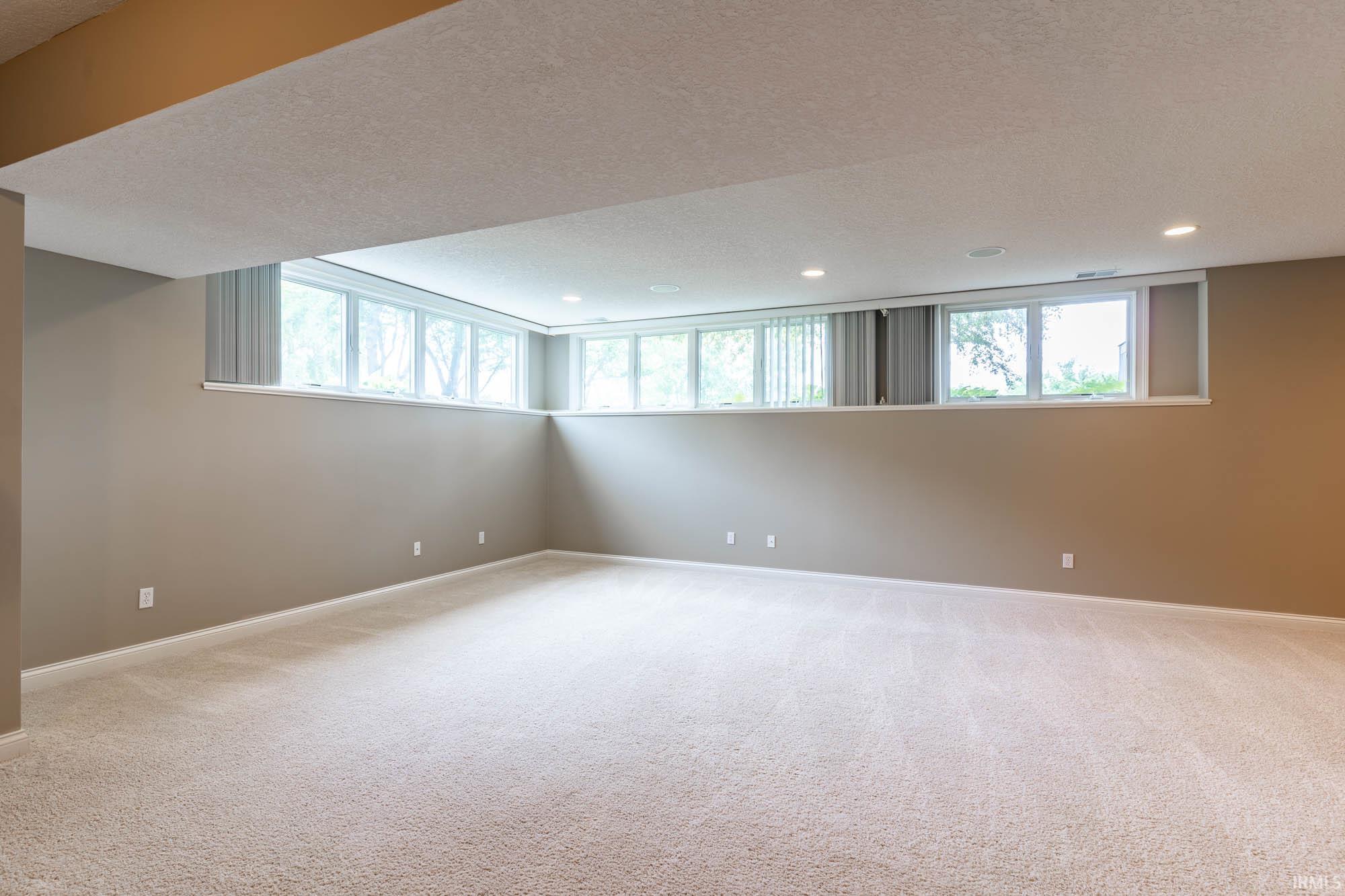 9108 Metea Valley