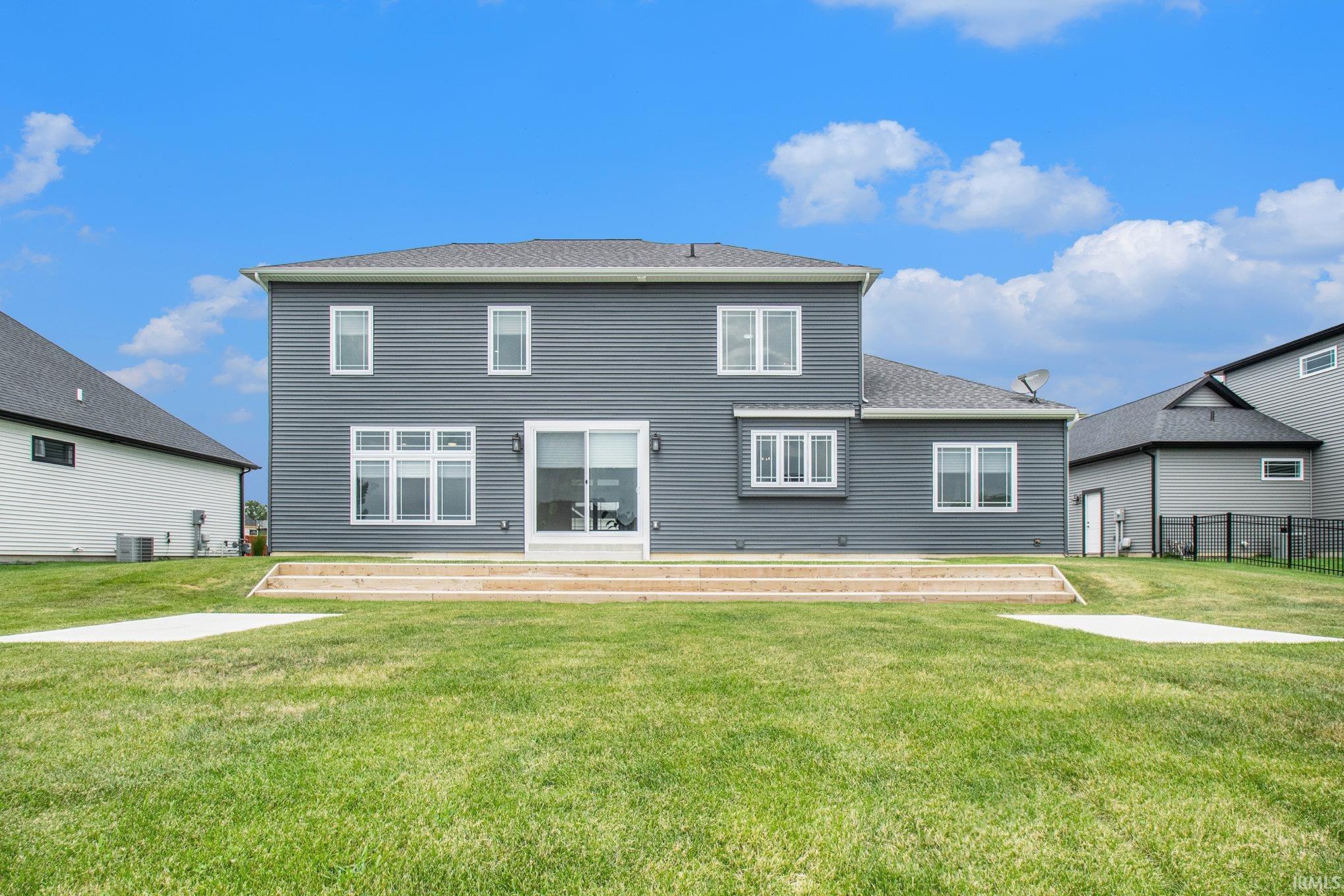 11270 Albany Ridge