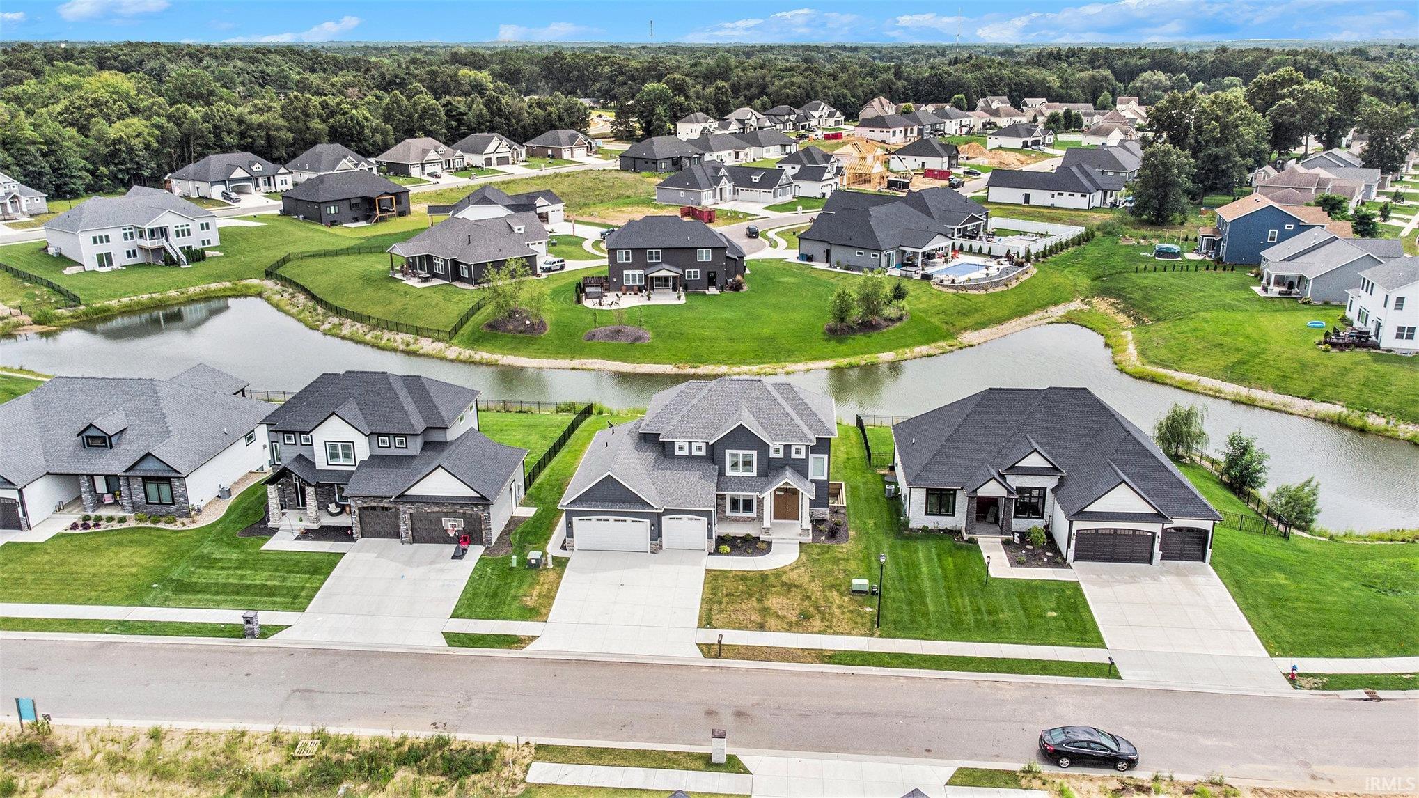 11270 Albany Ridge
