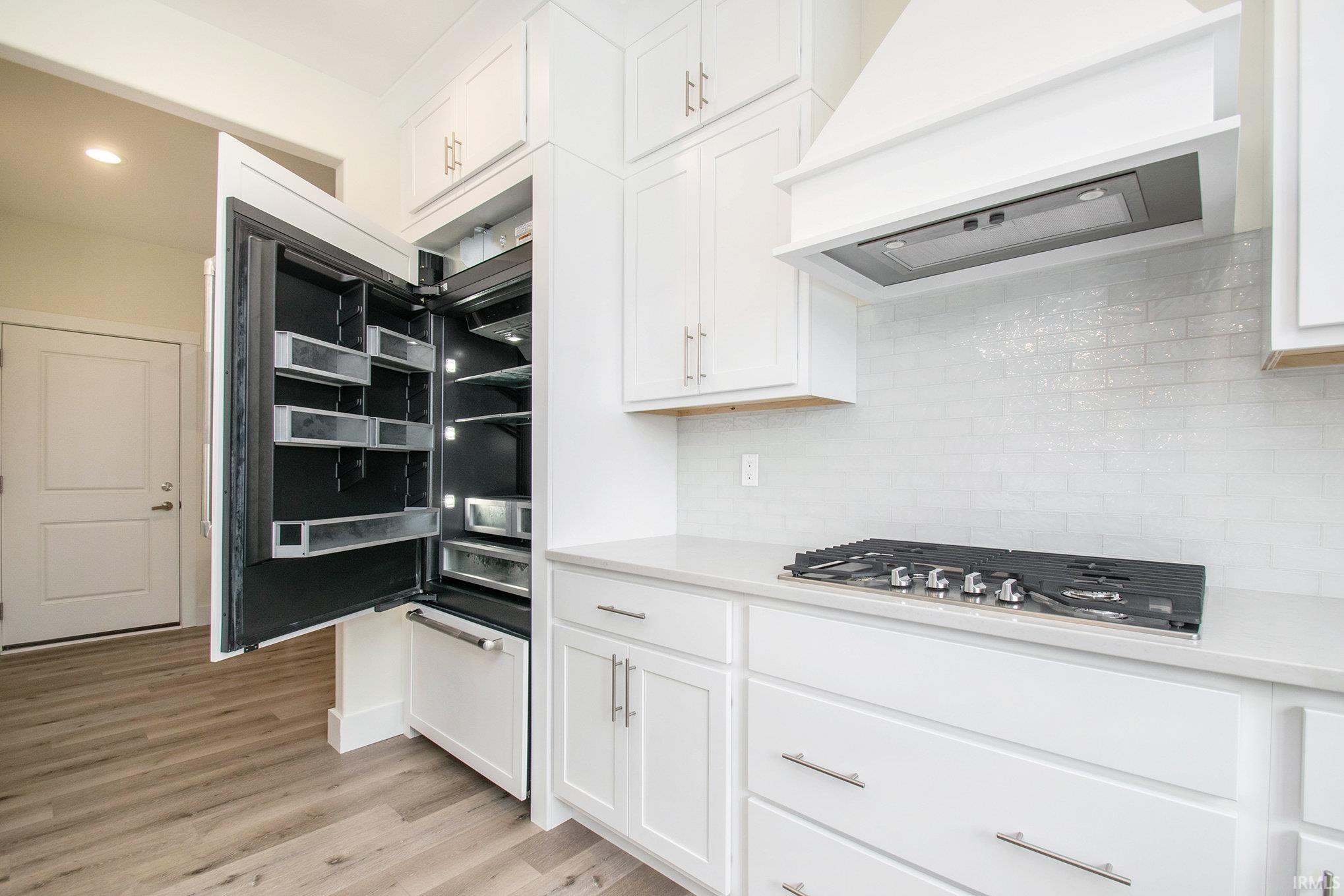 11270 Albany Ridge