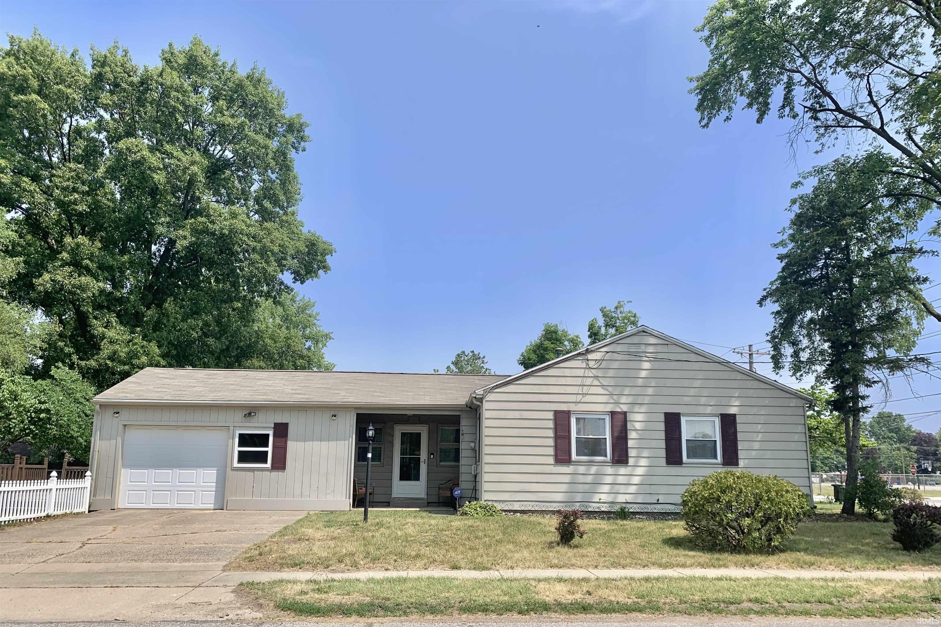 245 Riverview