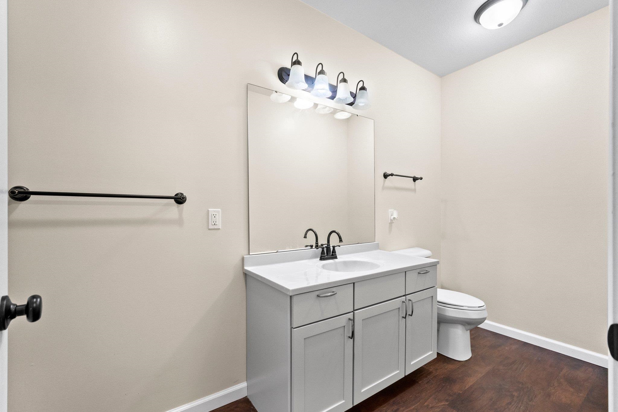819 Fairhaven