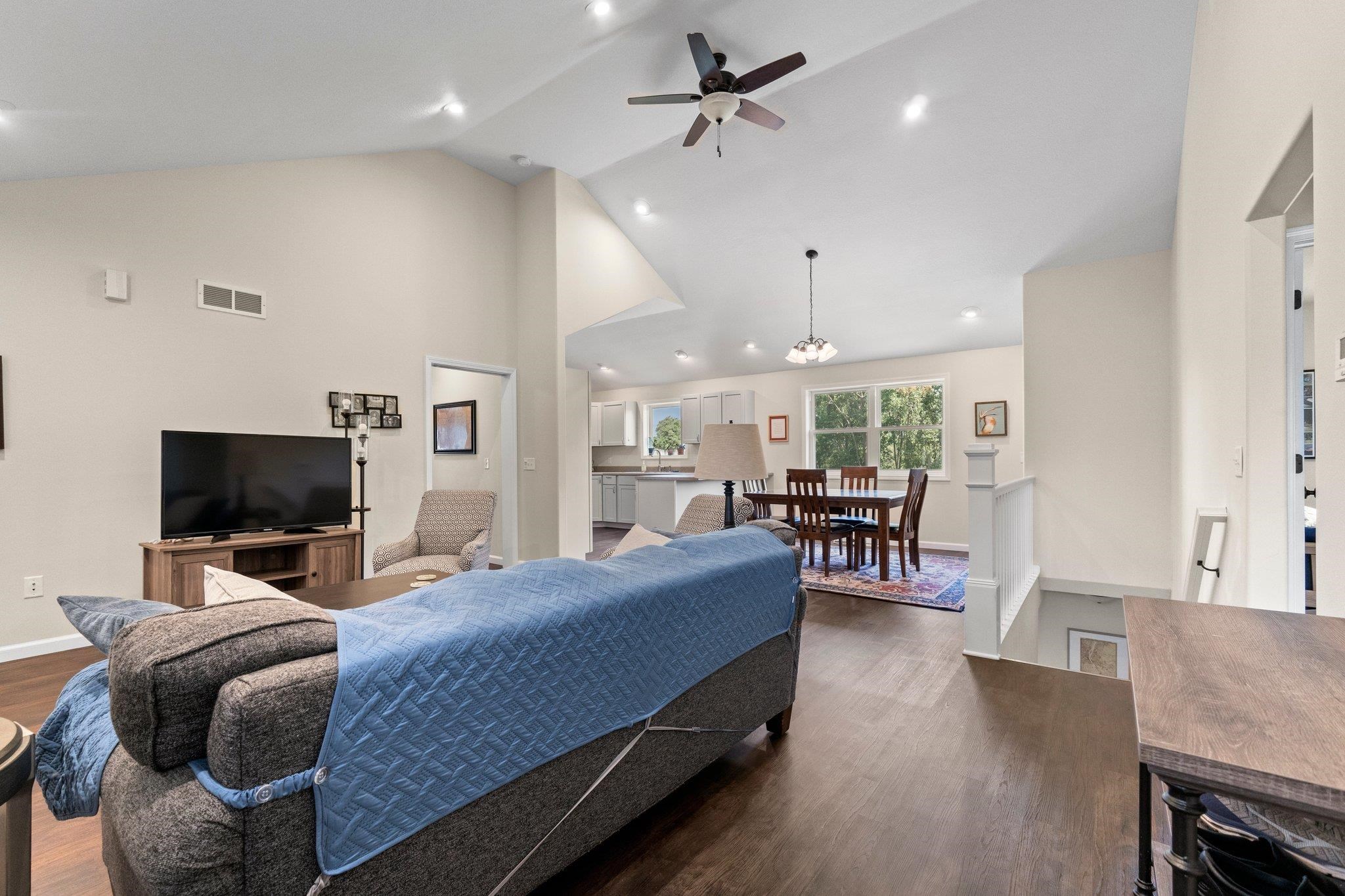 819 Fairhaven