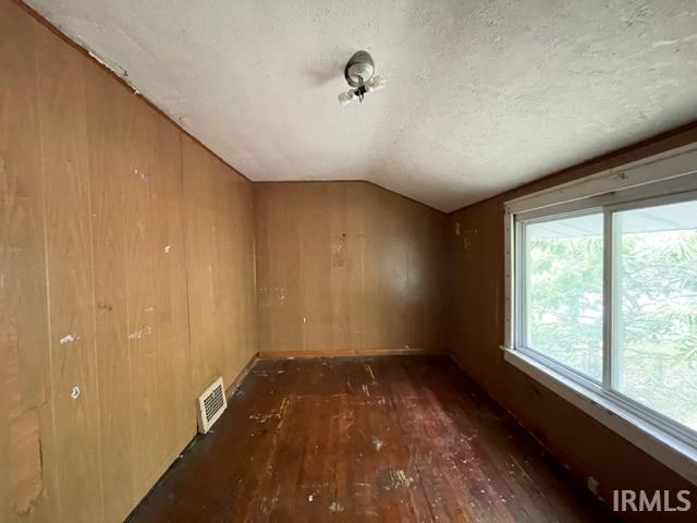 2104 William