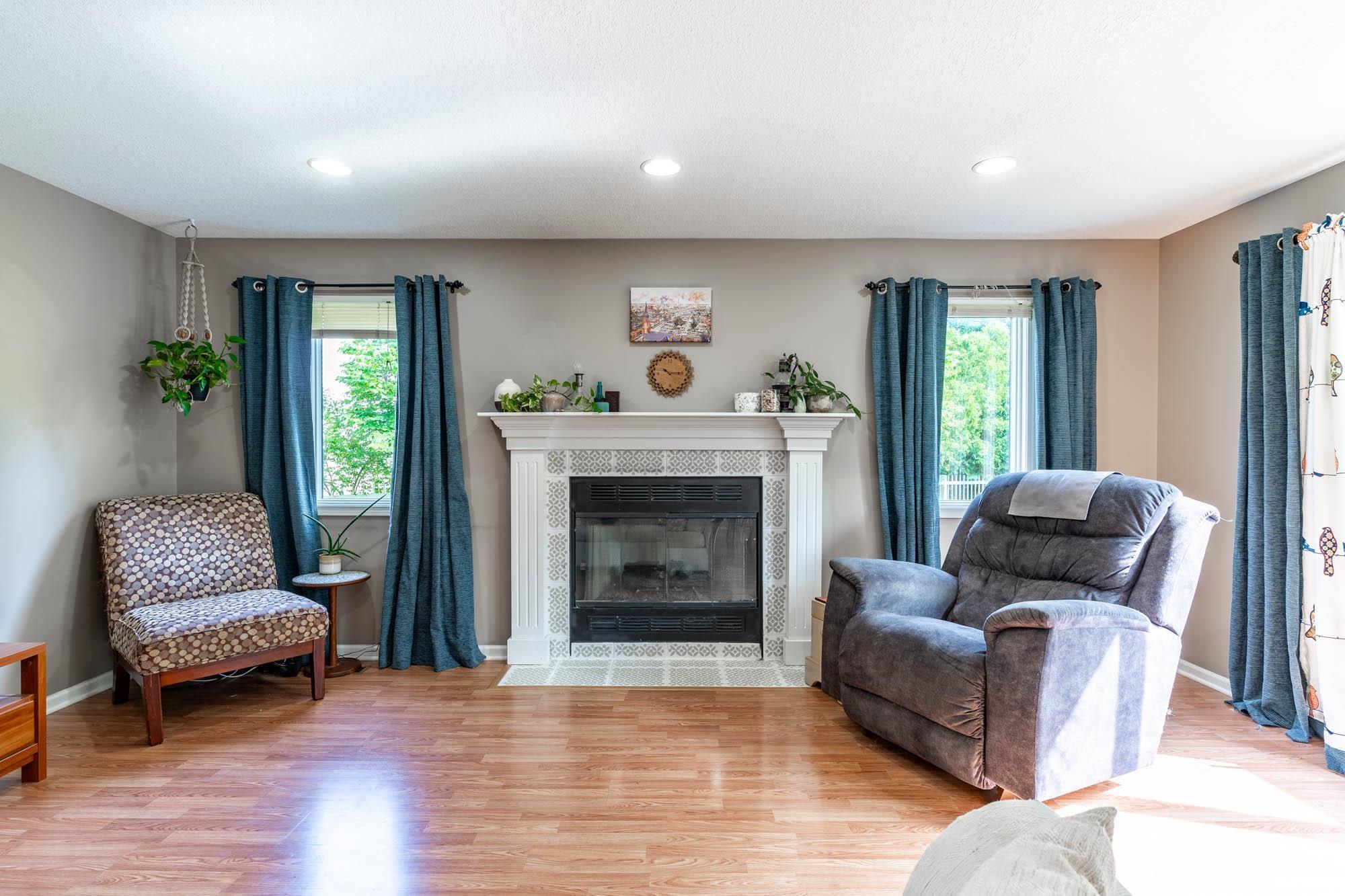 1632 Thistle