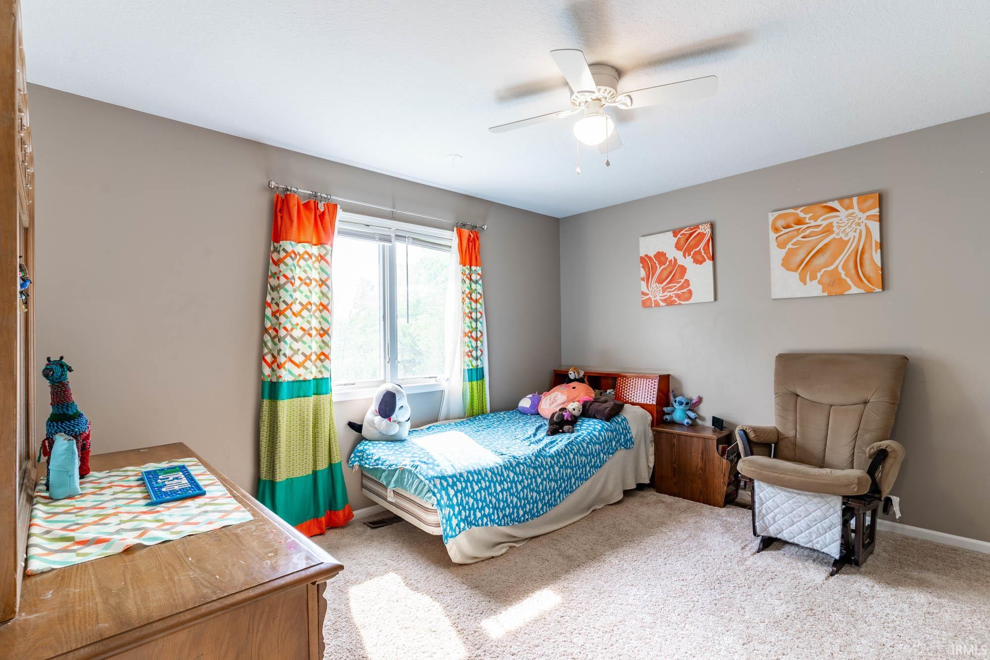 1632 Thistle
