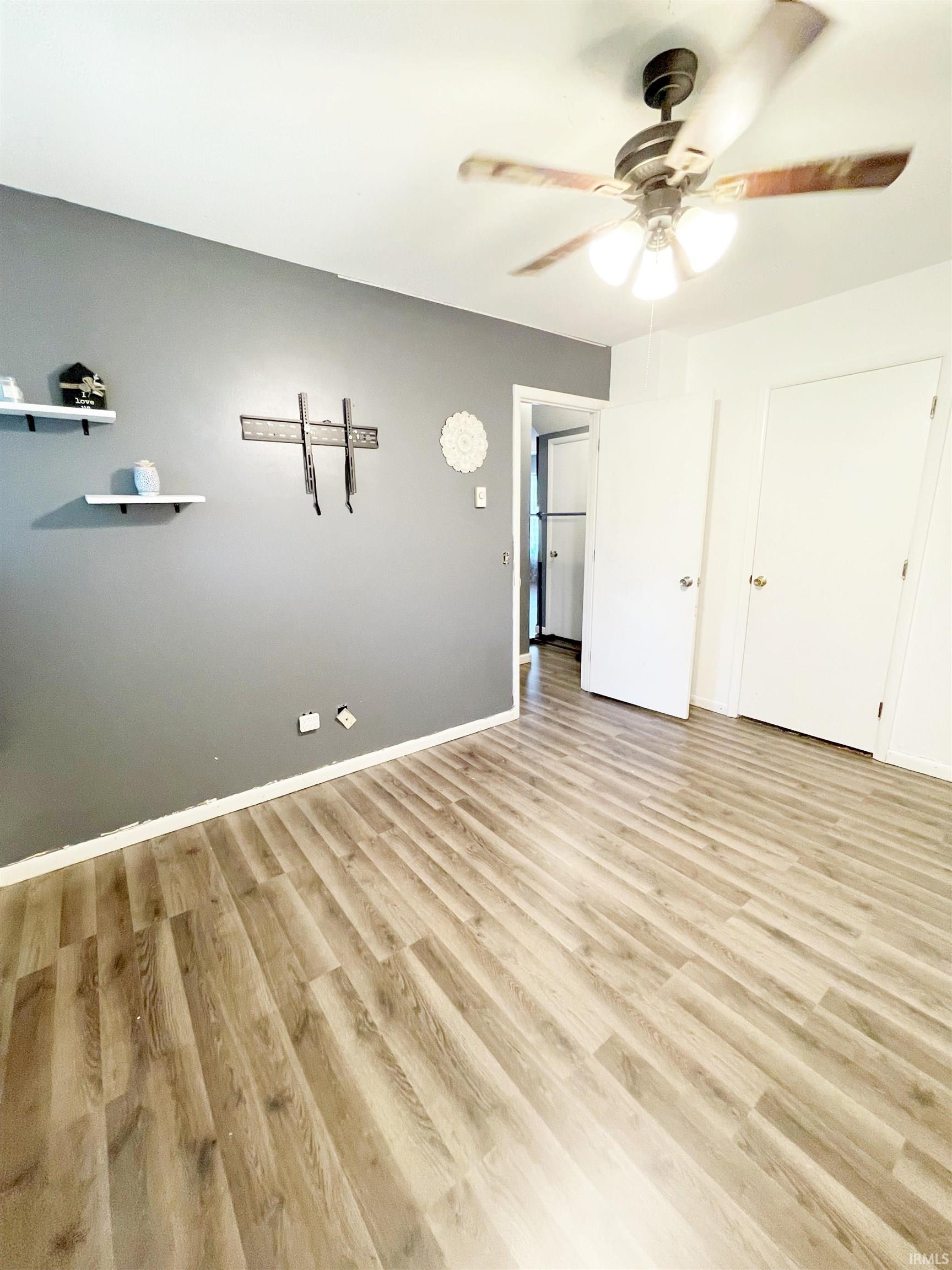1212 Mcintyre