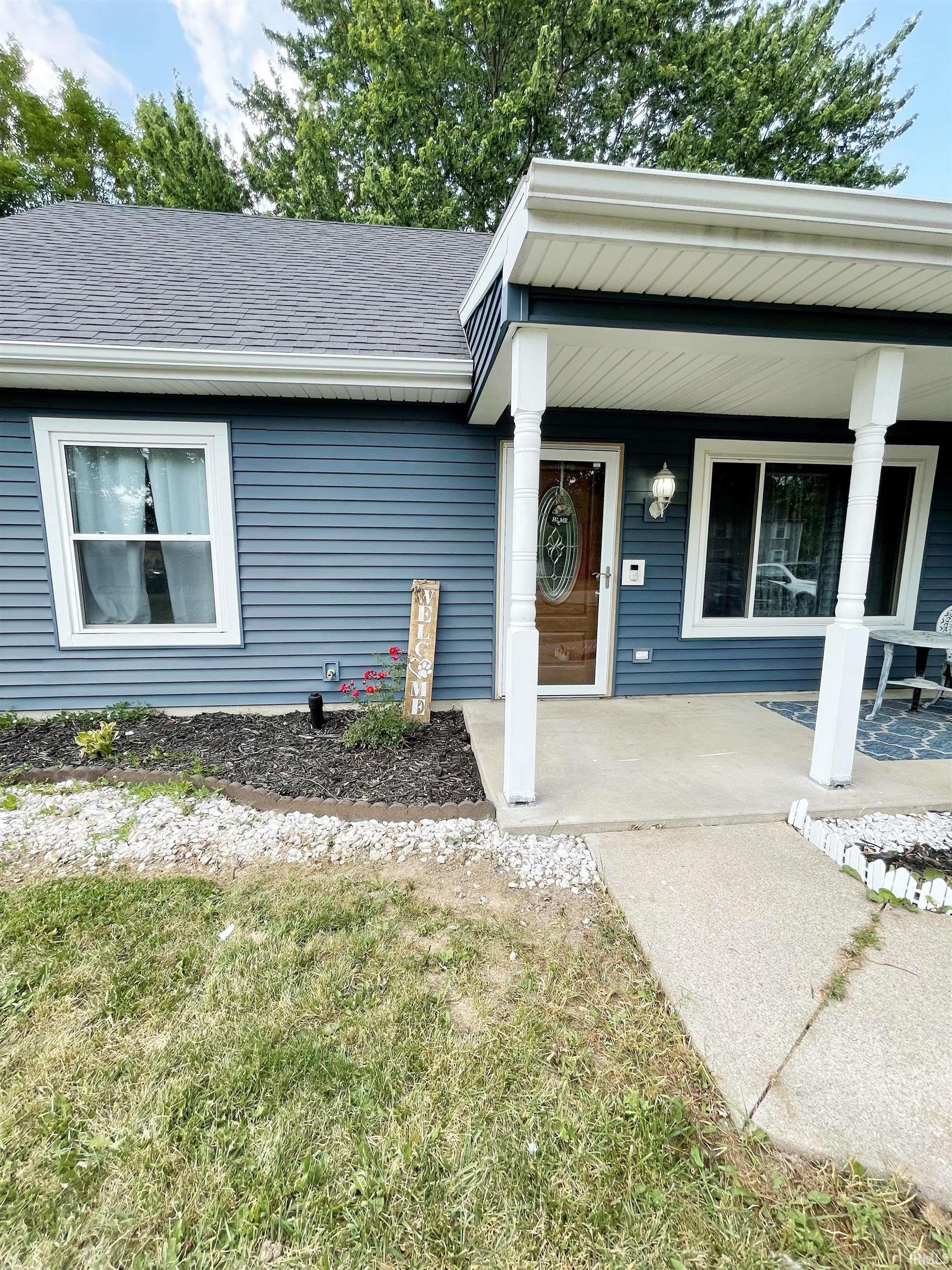 1212 Mcintyre