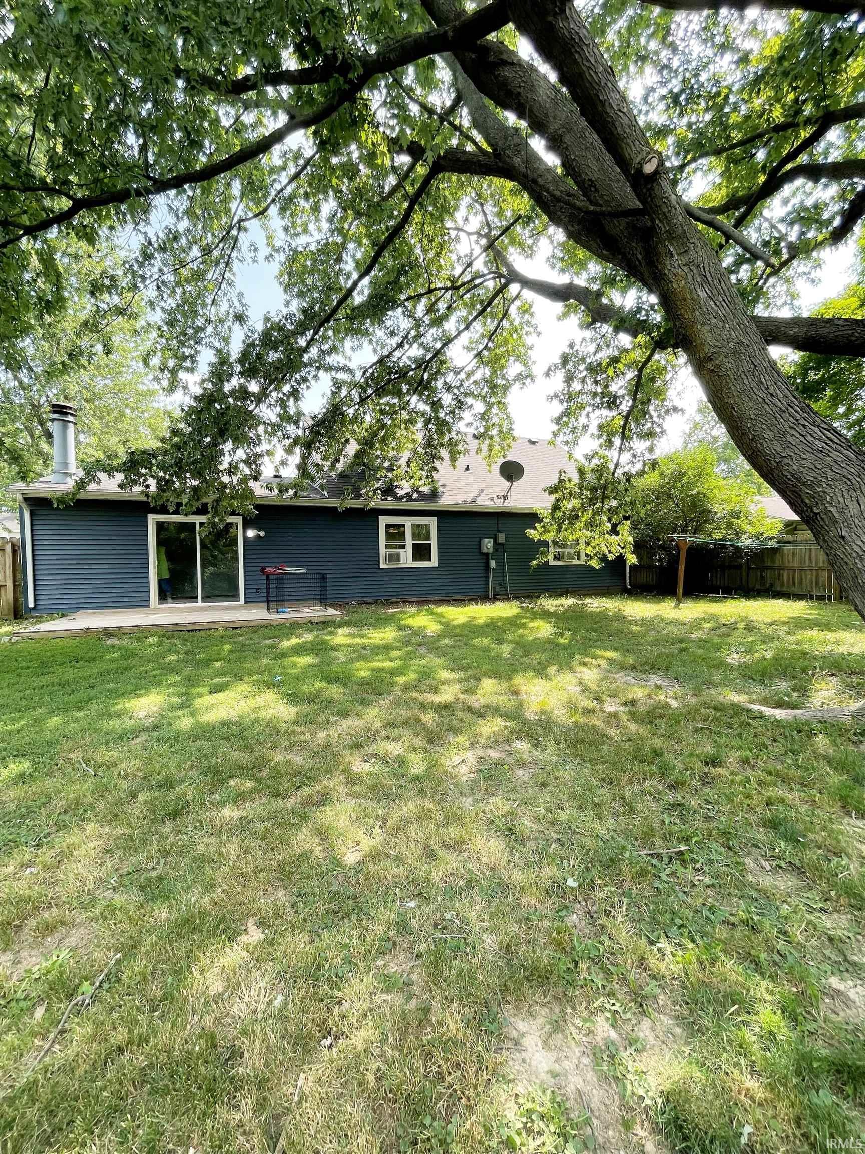 1212 Mcintyre