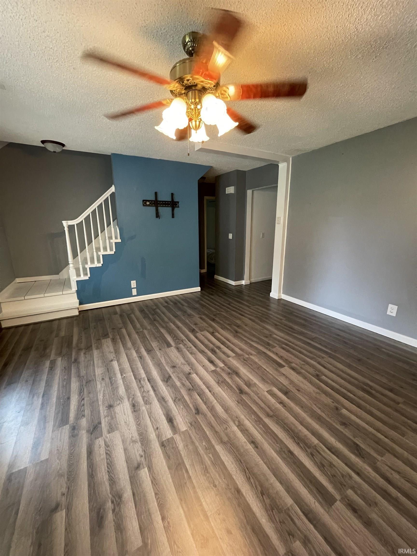 1212 Mcintyre