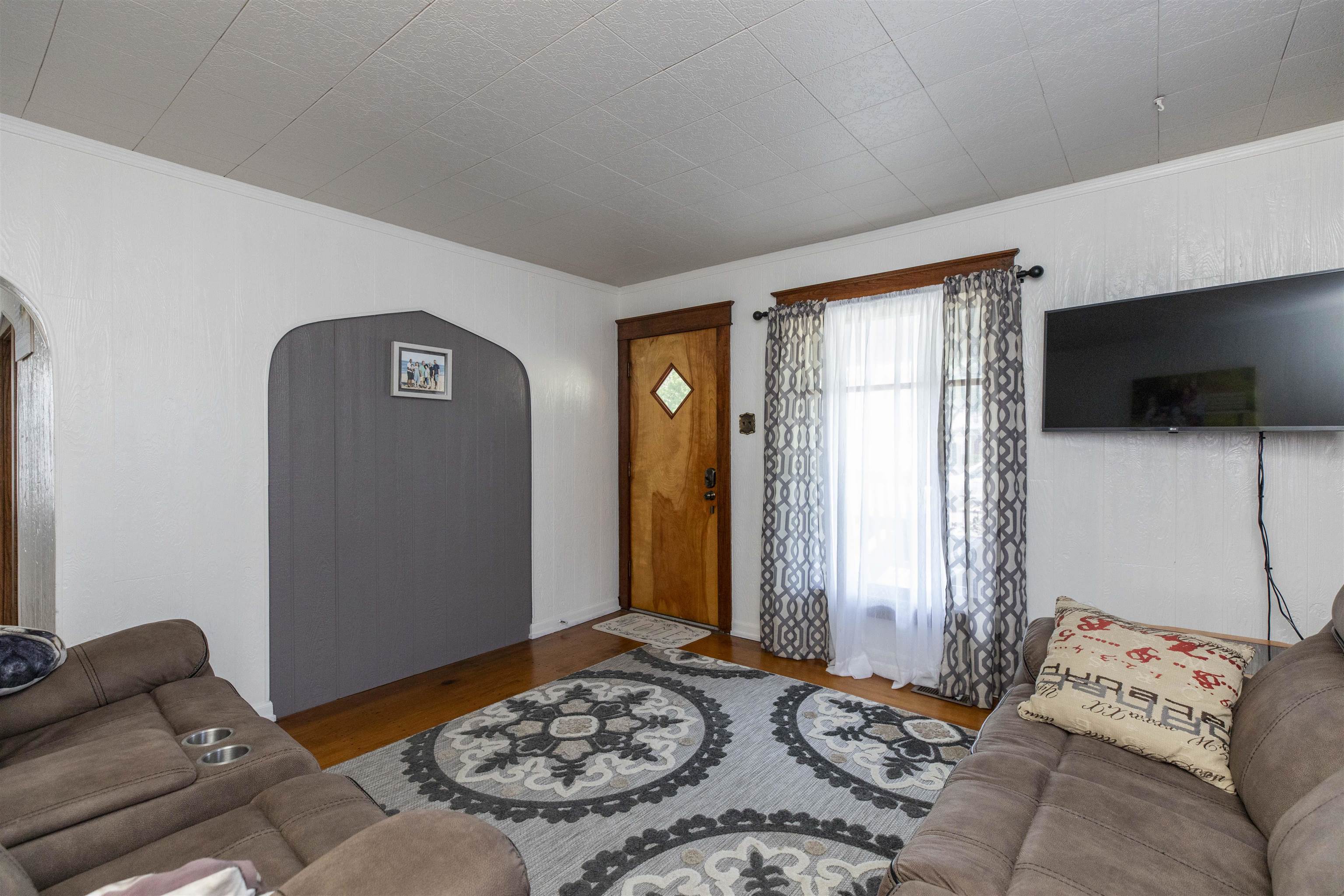 1219 Market