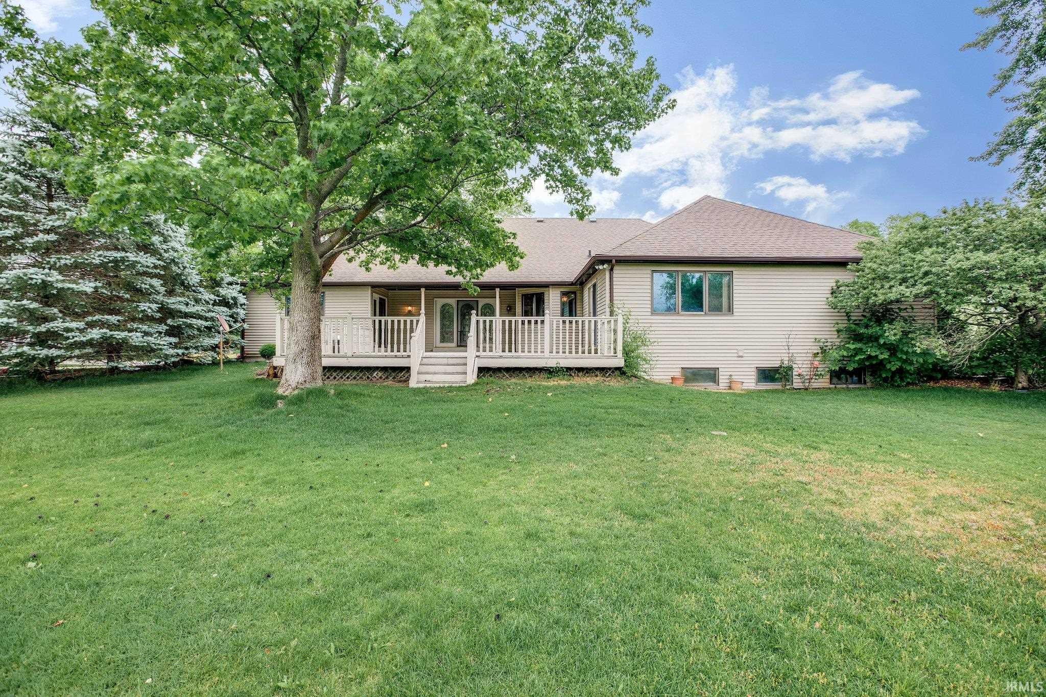 51851 Lake Knoll