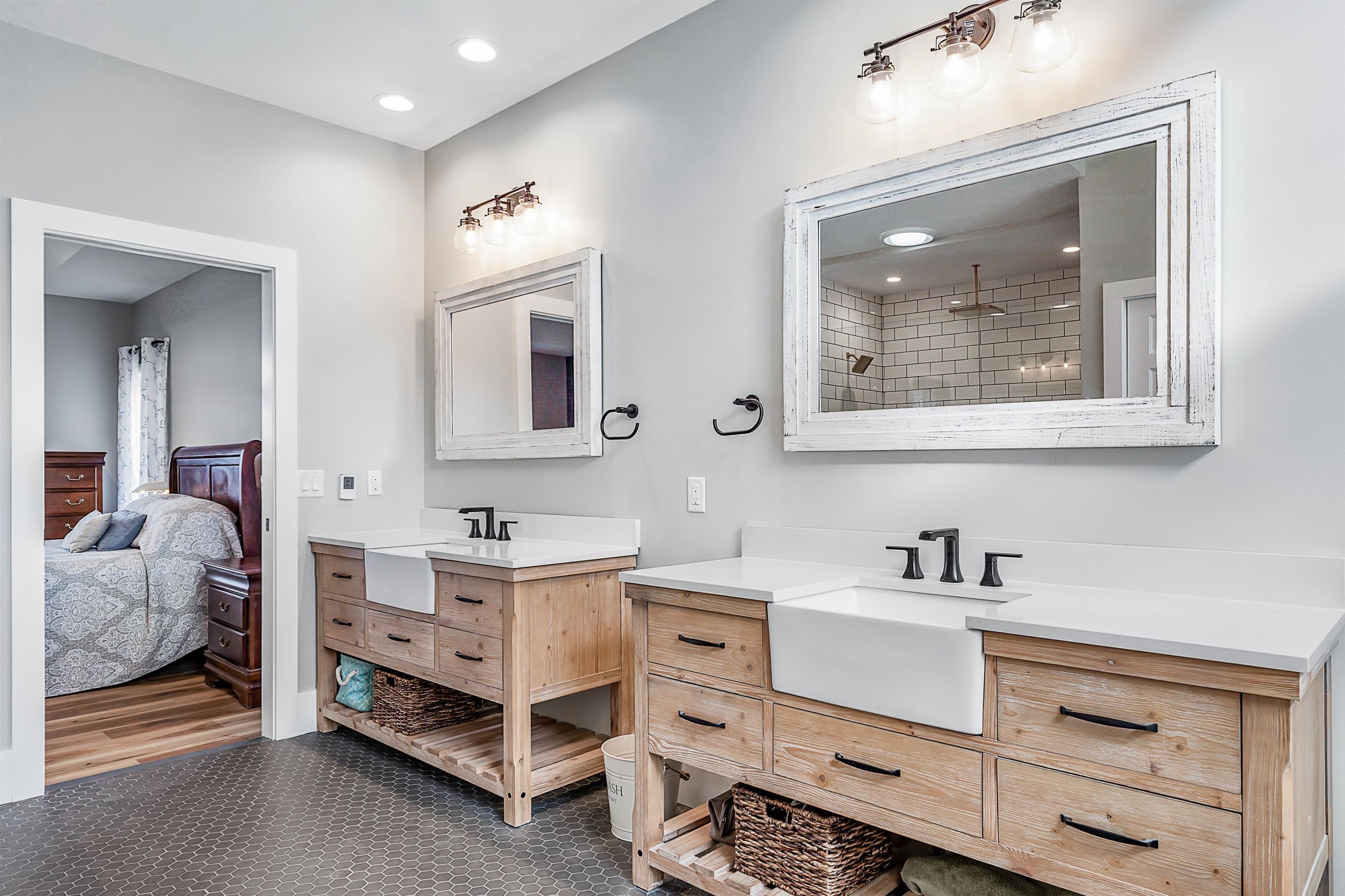 3600 Forest Glen