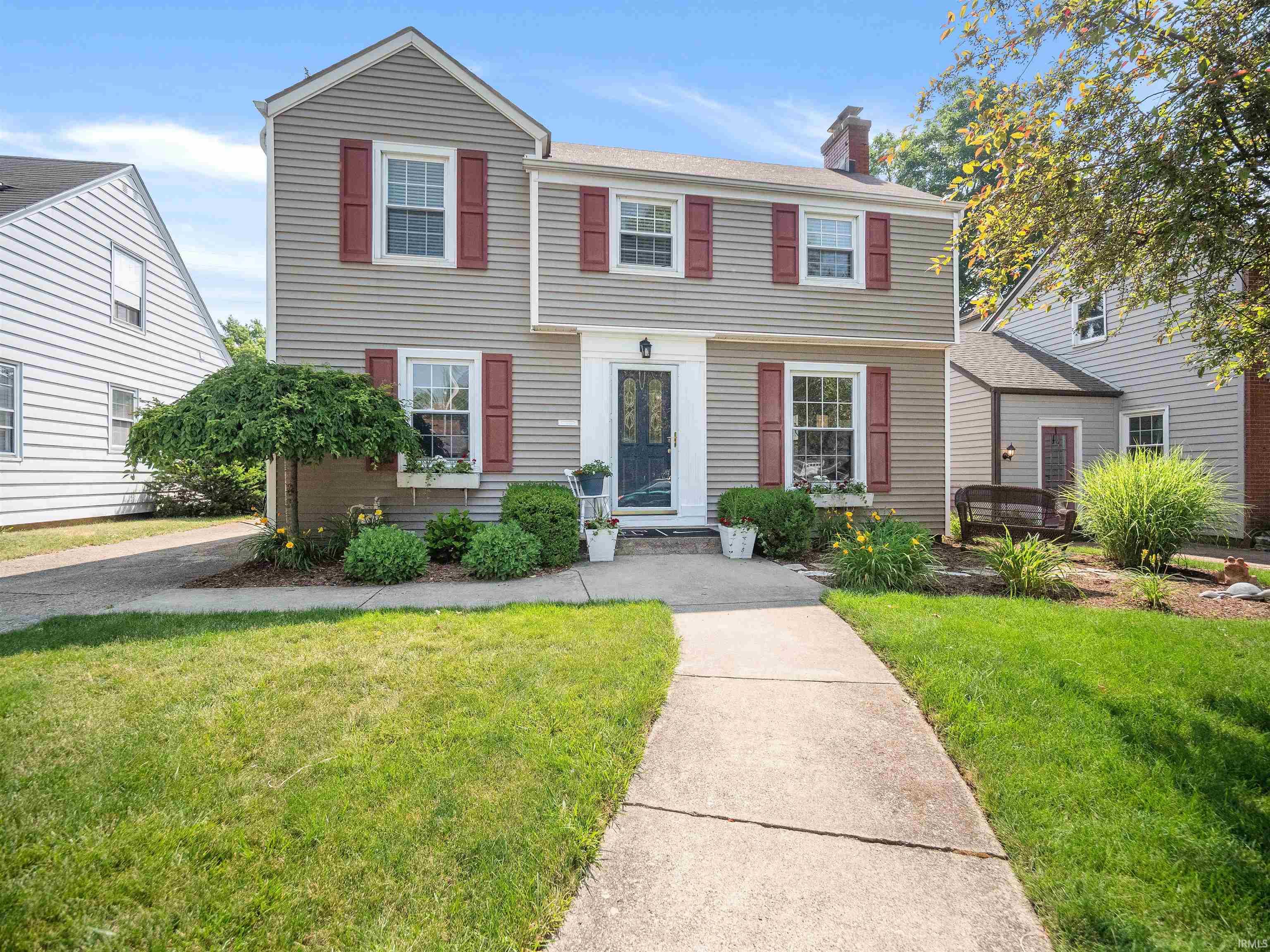 1702 Pemberton