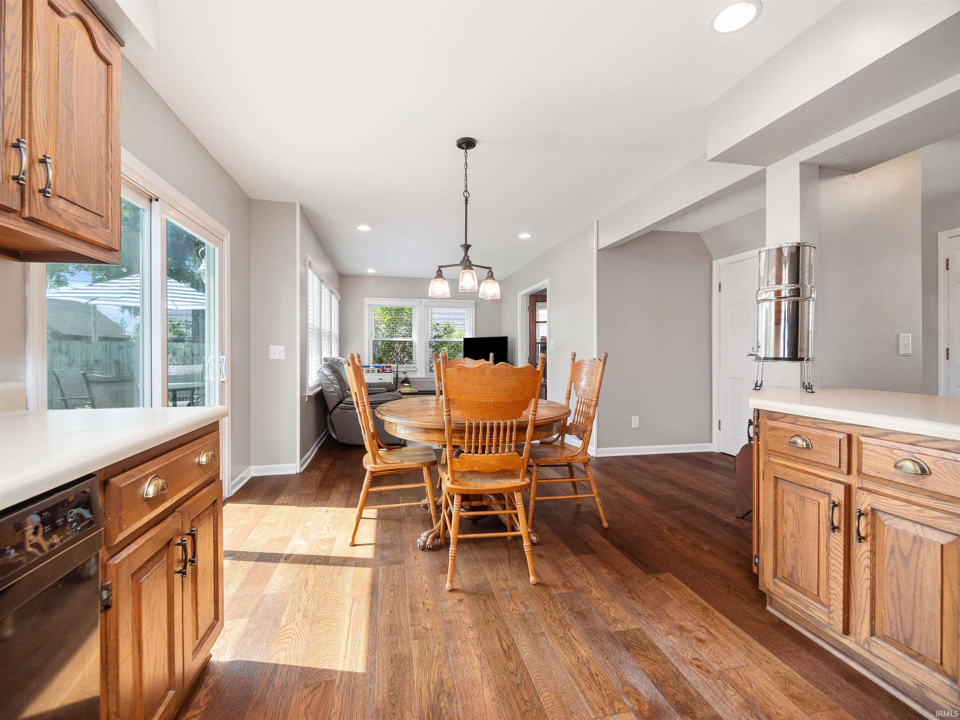 1702 Pemberton