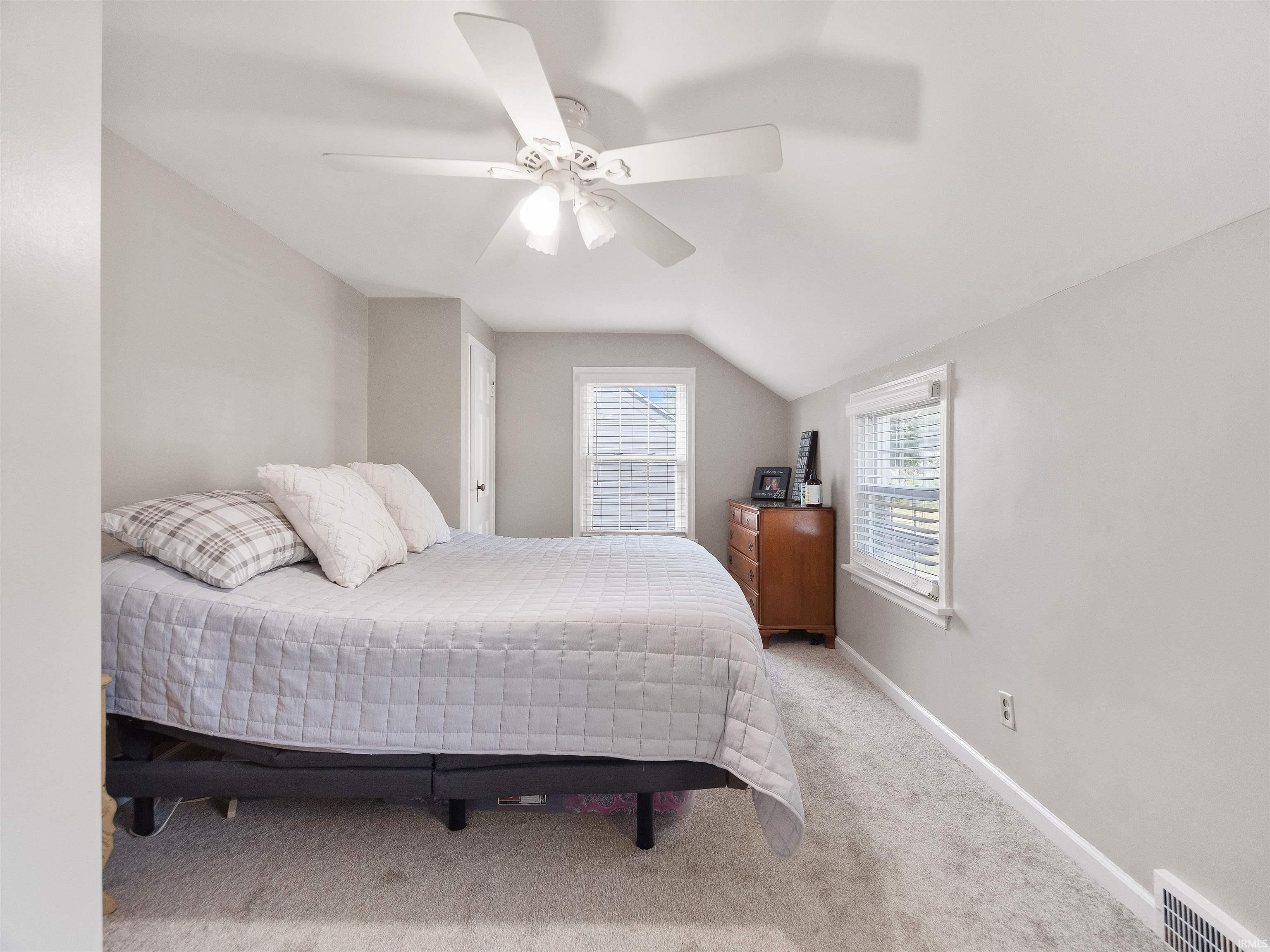 1702 Pemberton