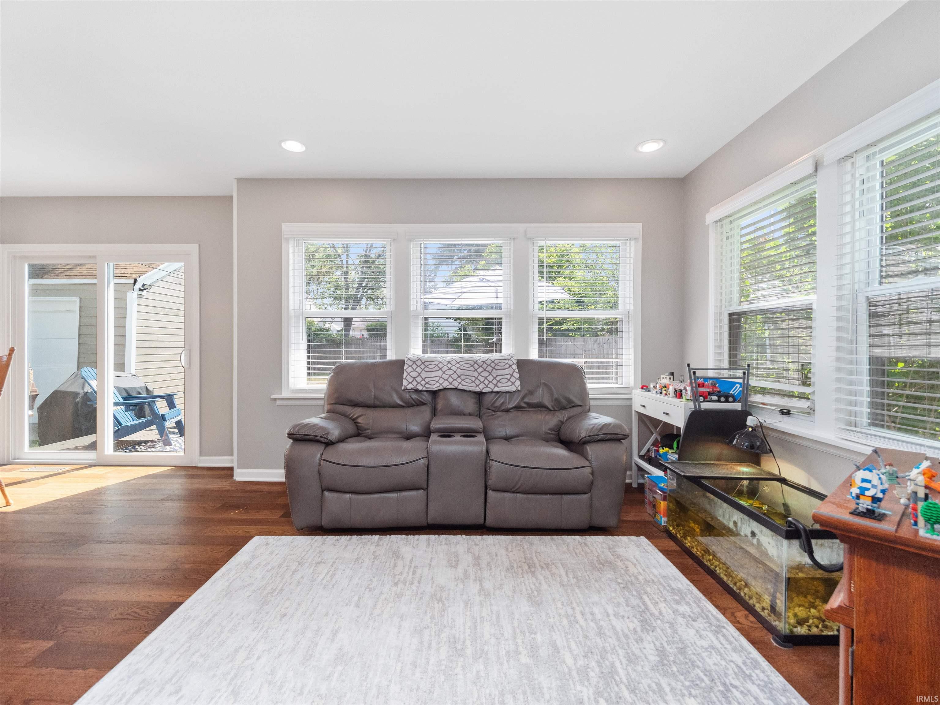 1702 Pemberton