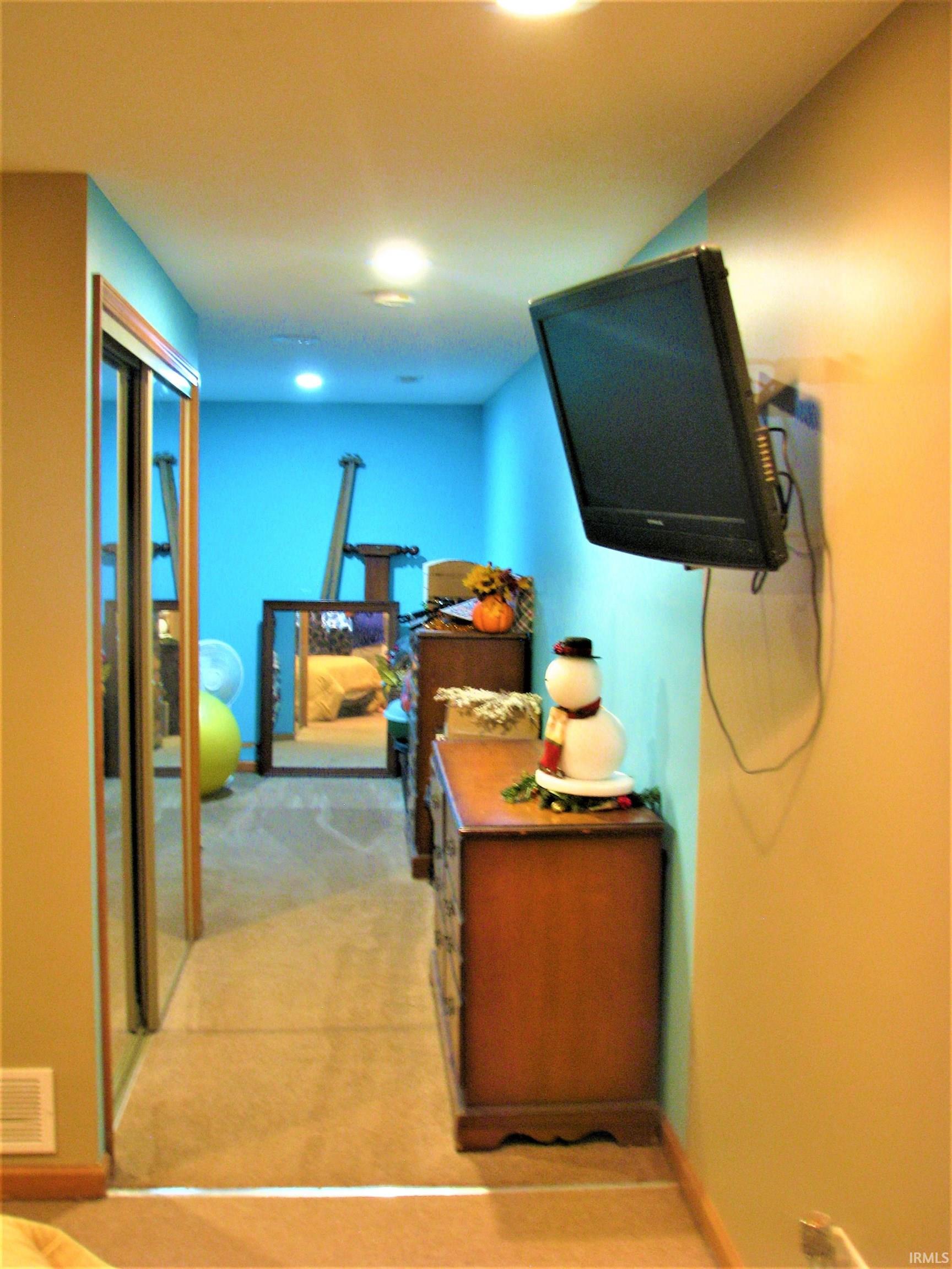 18088 Hedgewood