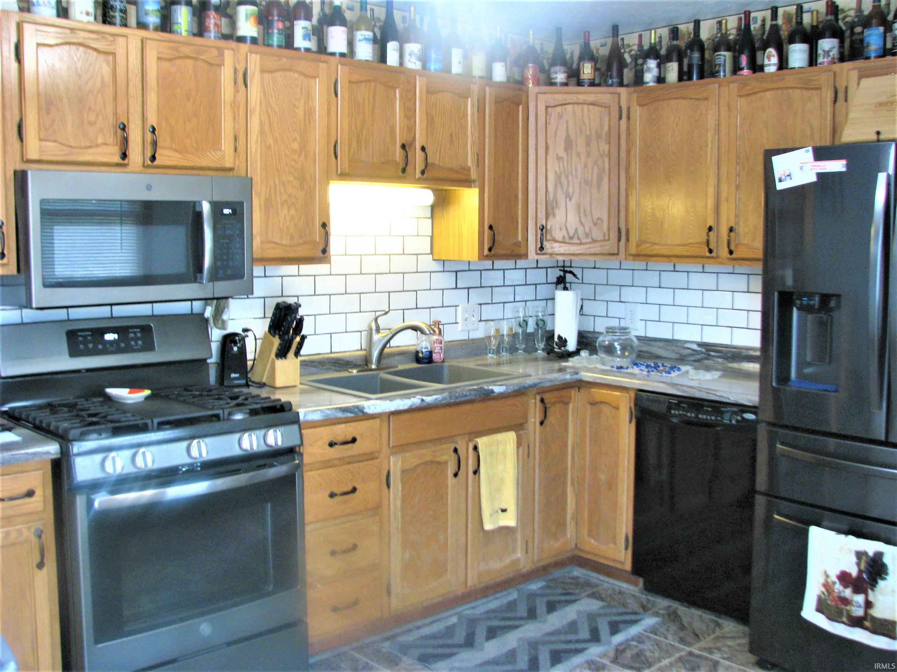 18088 Hedgewood