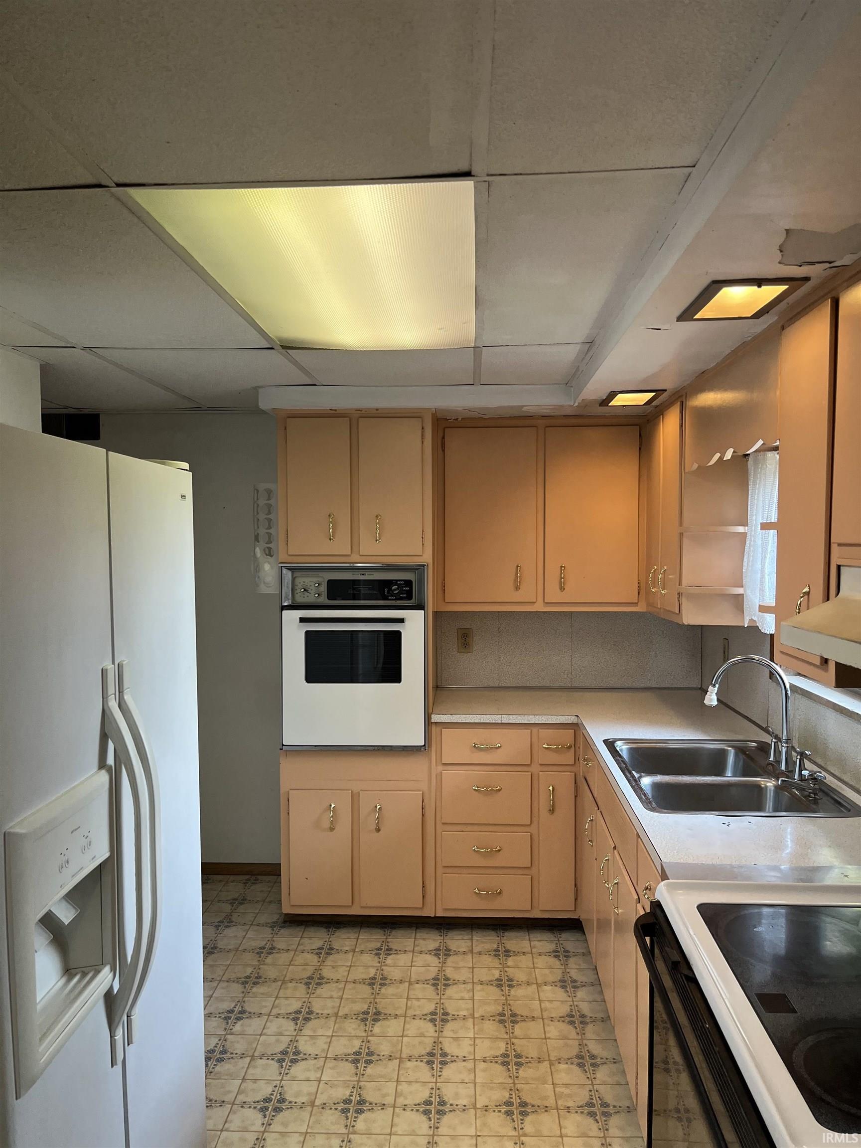 7025 Hartzell