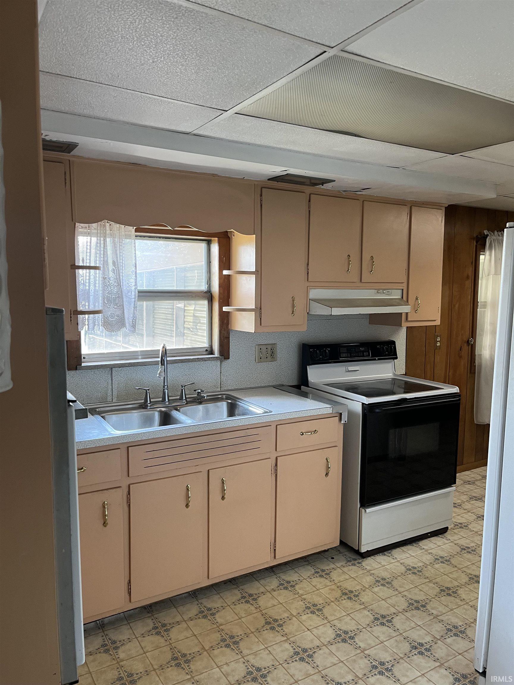 7025 Hartzell