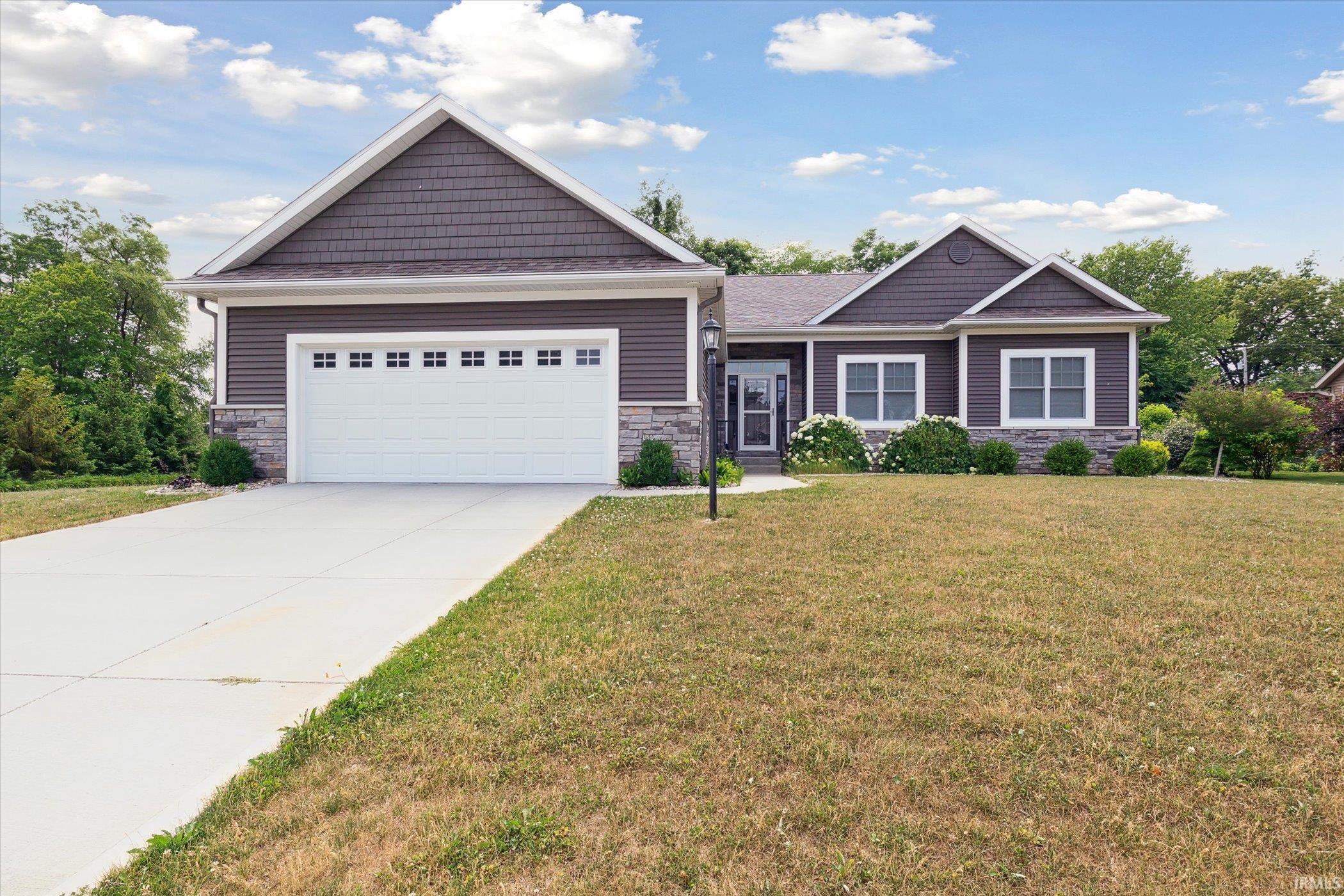 50881 Forest Lake