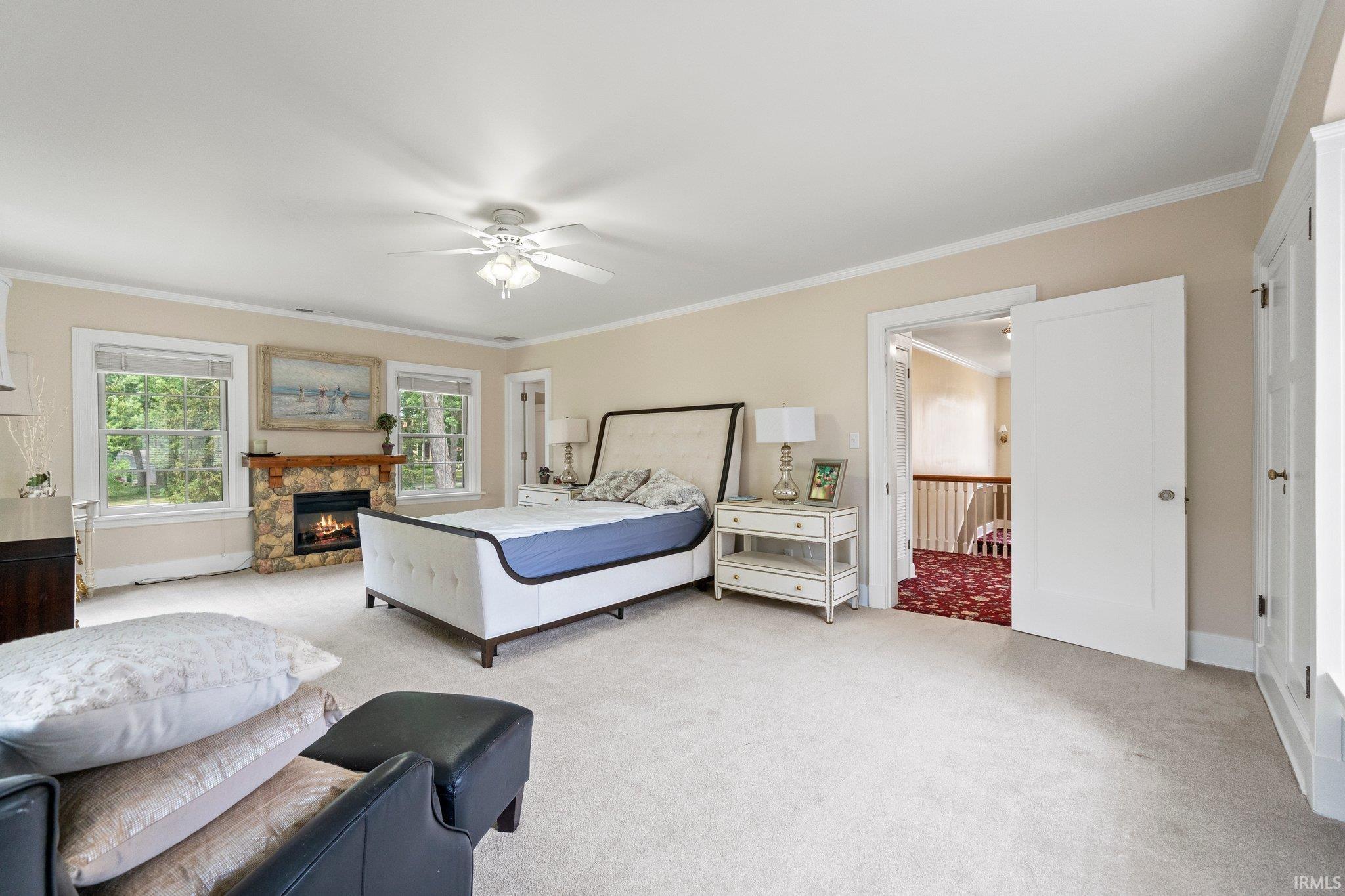 2120 Forest Park
