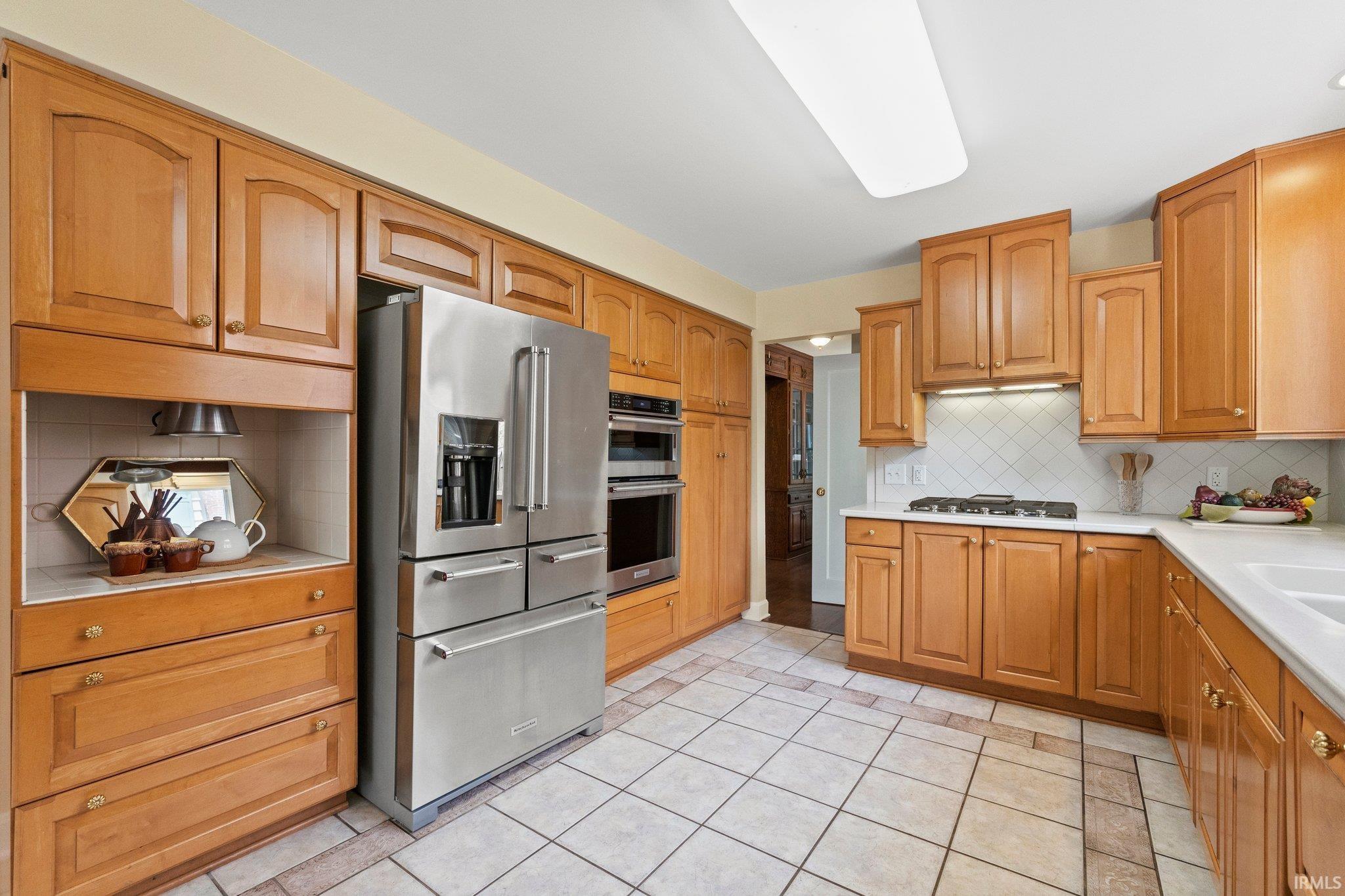 2120 Forest Park