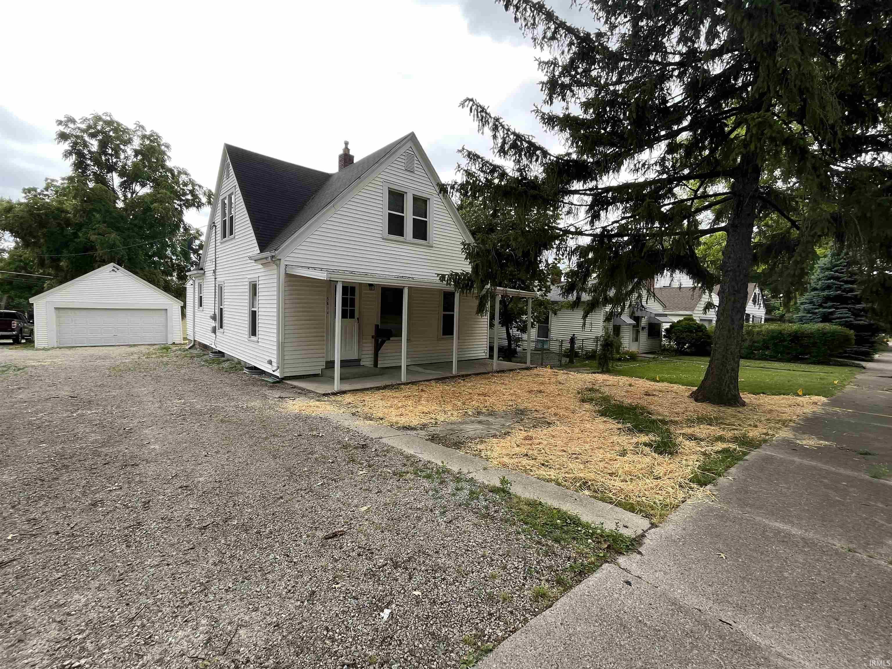5614 Calhoun