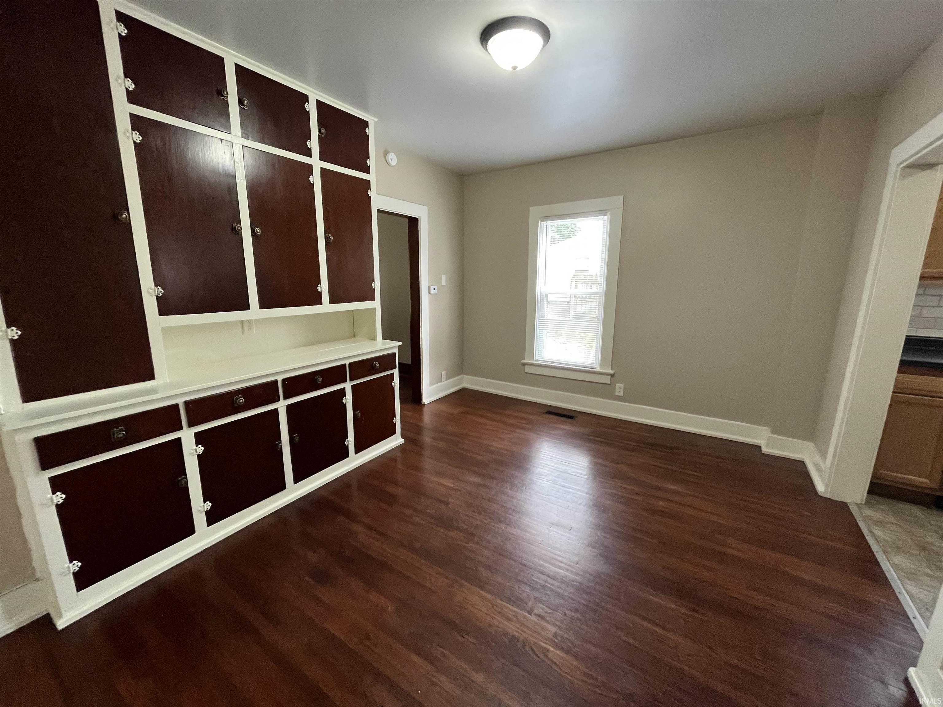 5614 Calhoun