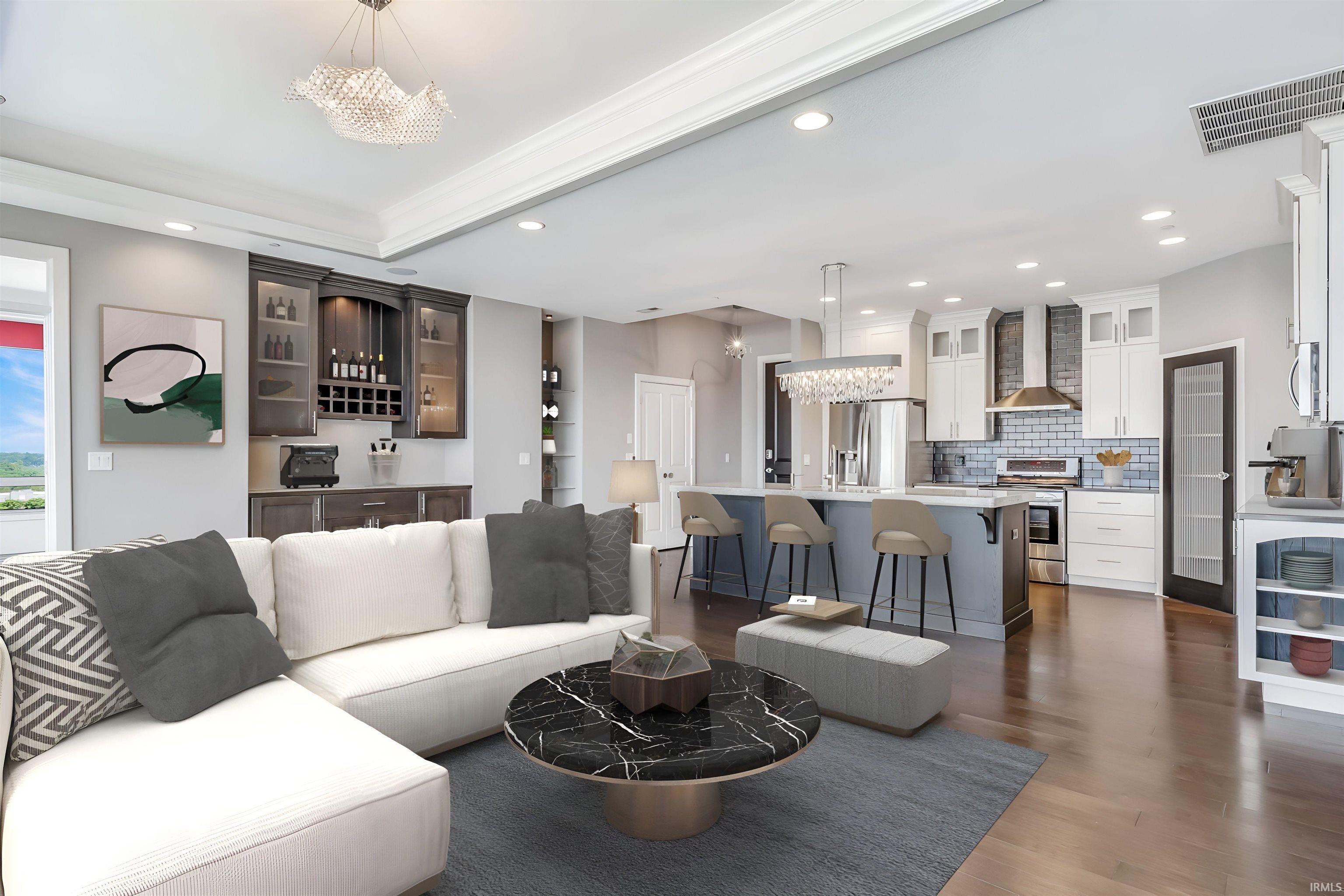 203 East Berry, Apt 901