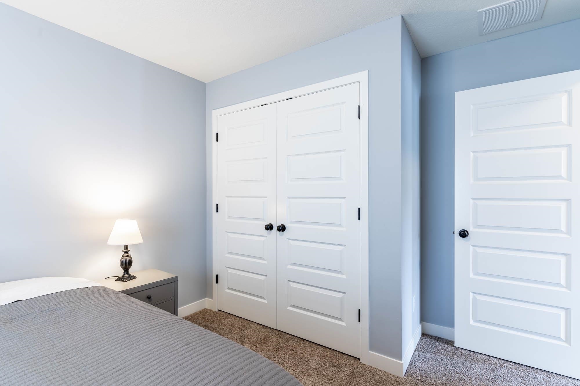 1212 Lone Oak