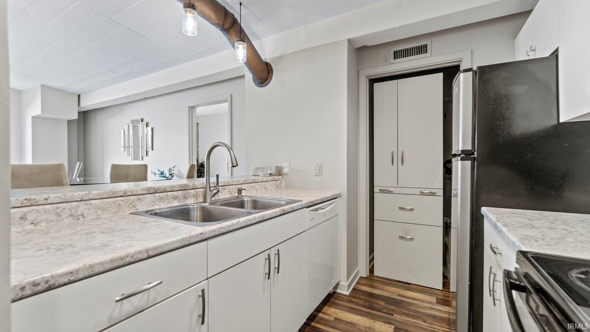 112 Washington, Apt 432