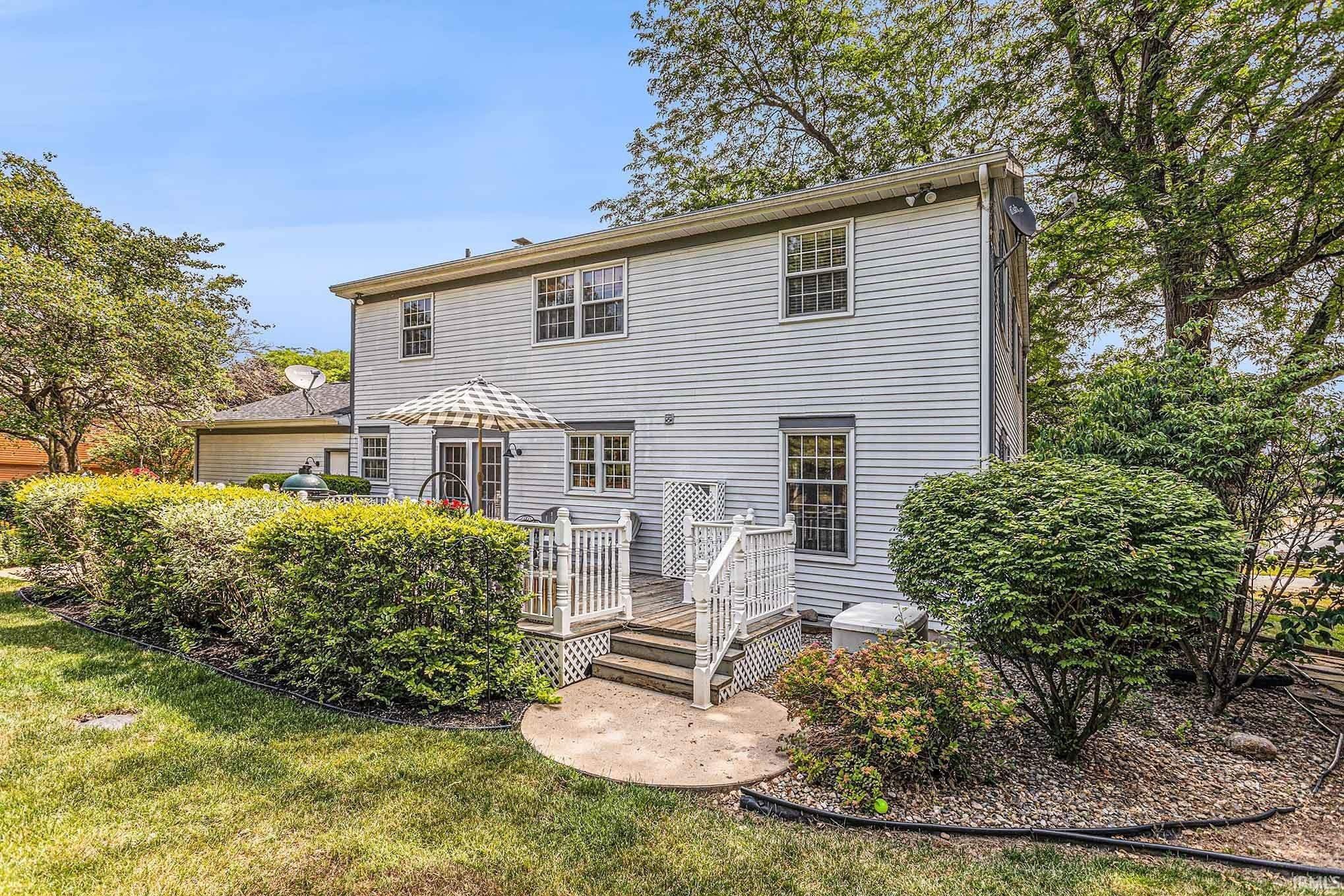 2967 Redwood