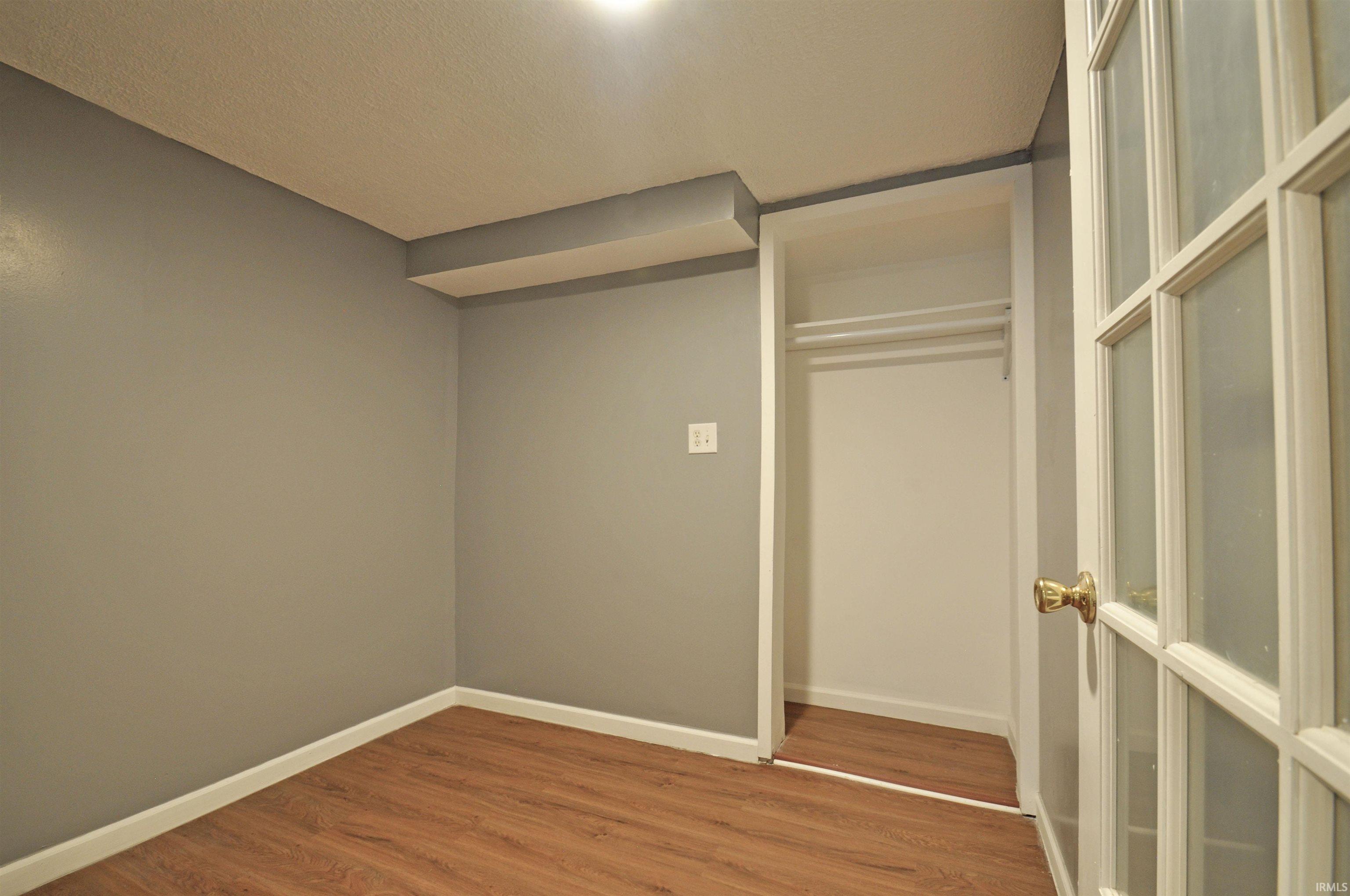 56385 East