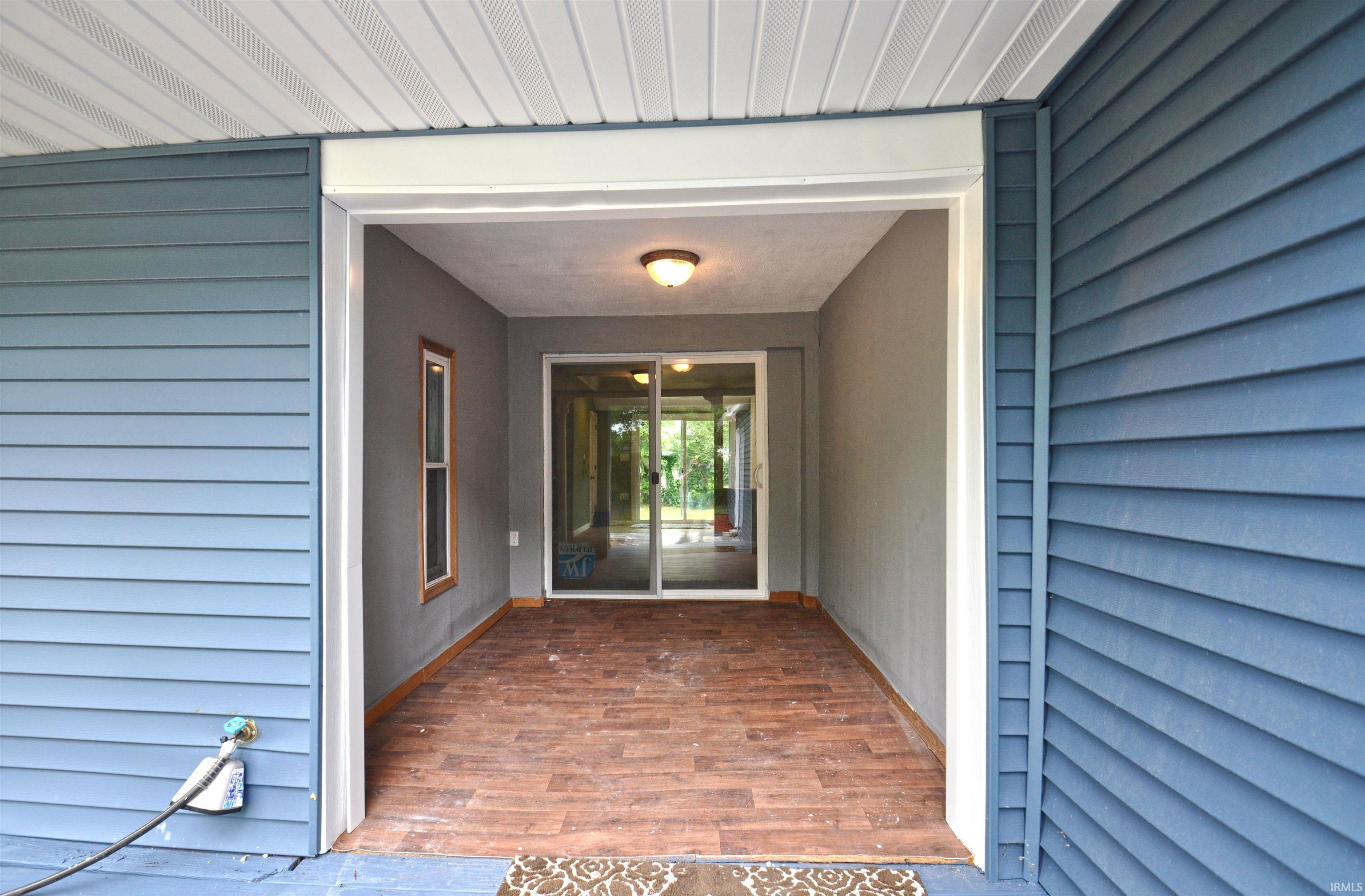 56385 East