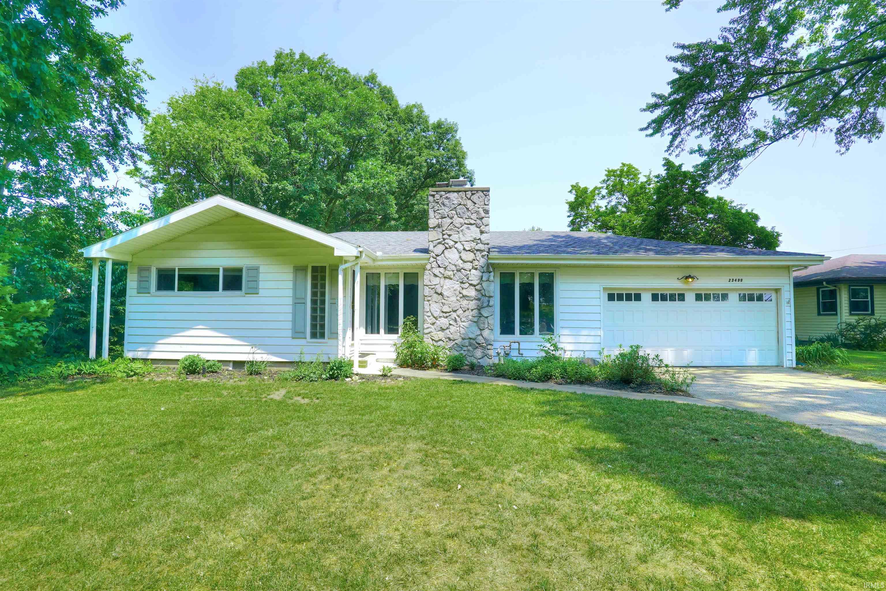 23499 Greenleaf