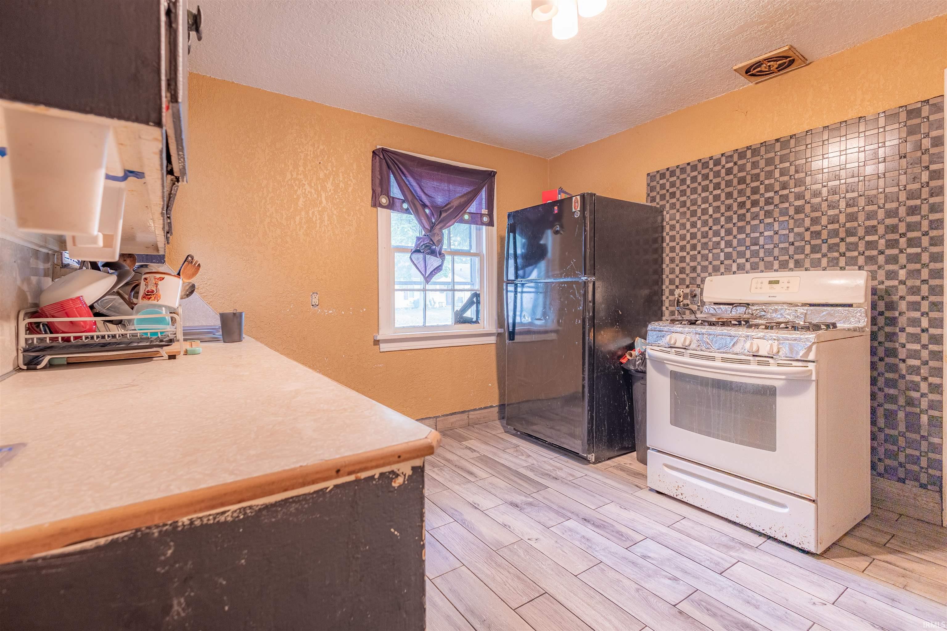 4517 Warsaw